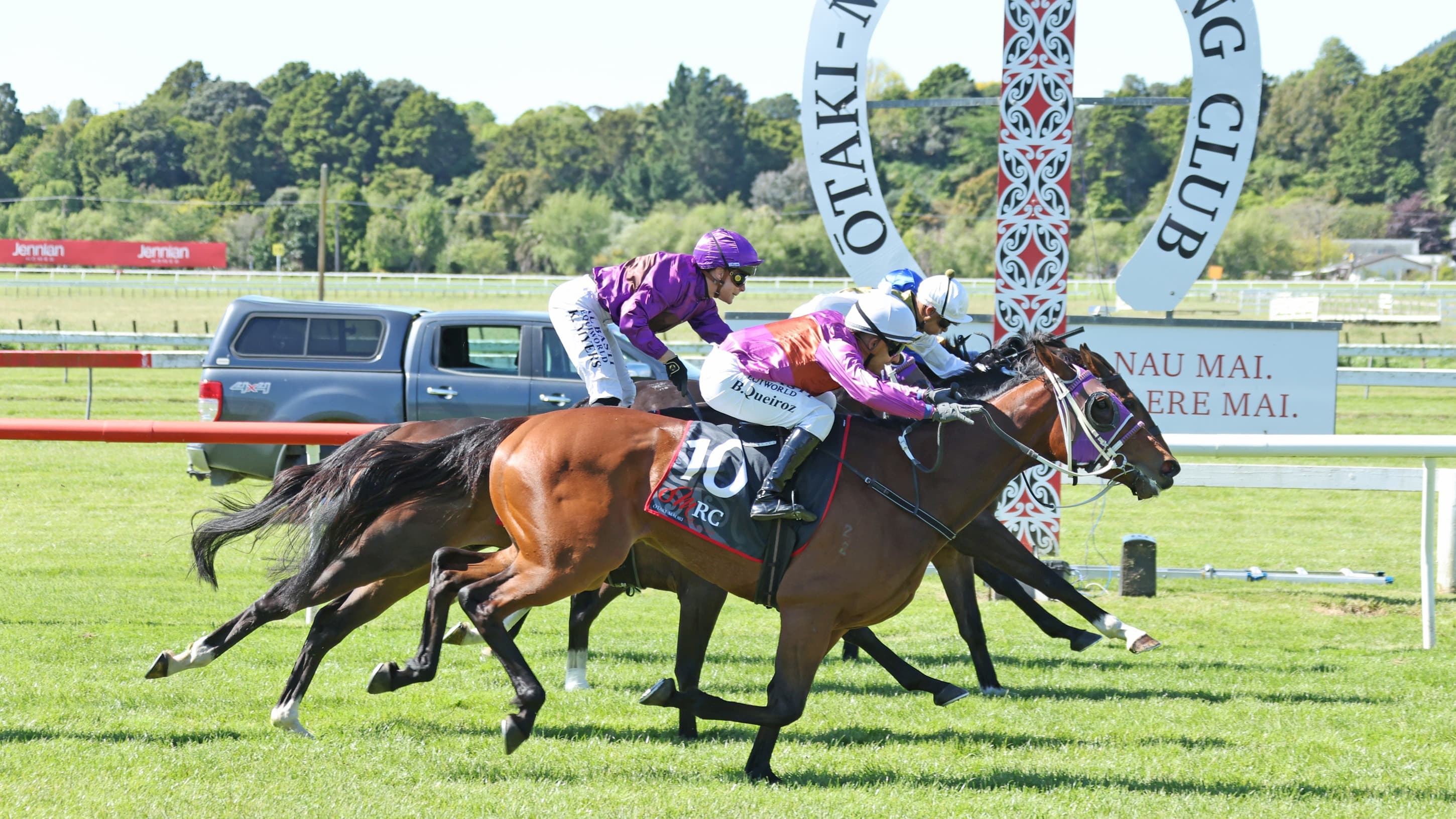 Platinum Diamond returns with a vengeance at Ōtaki