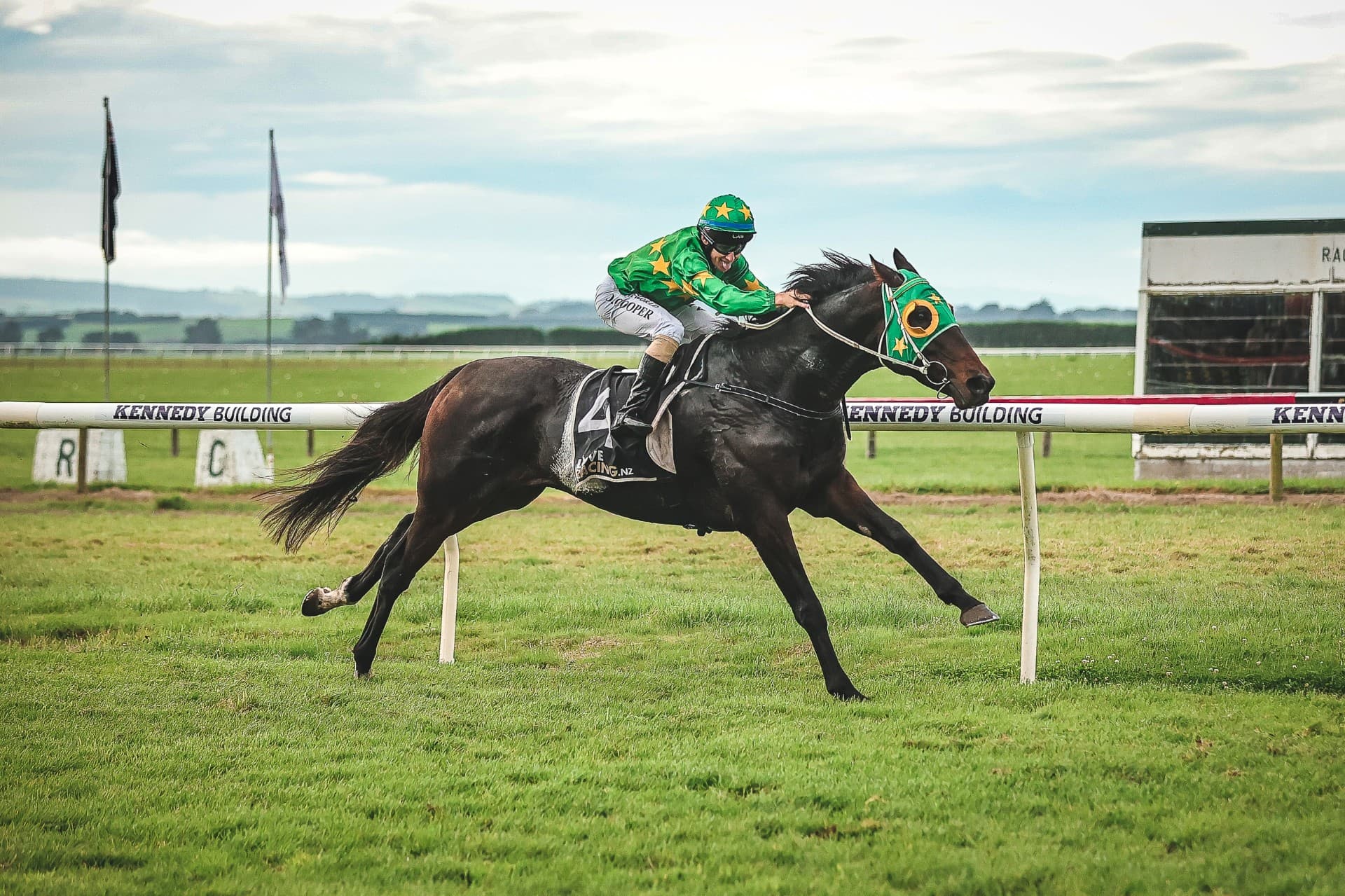 Mayor Norwood proves superior in Riverton Cup
