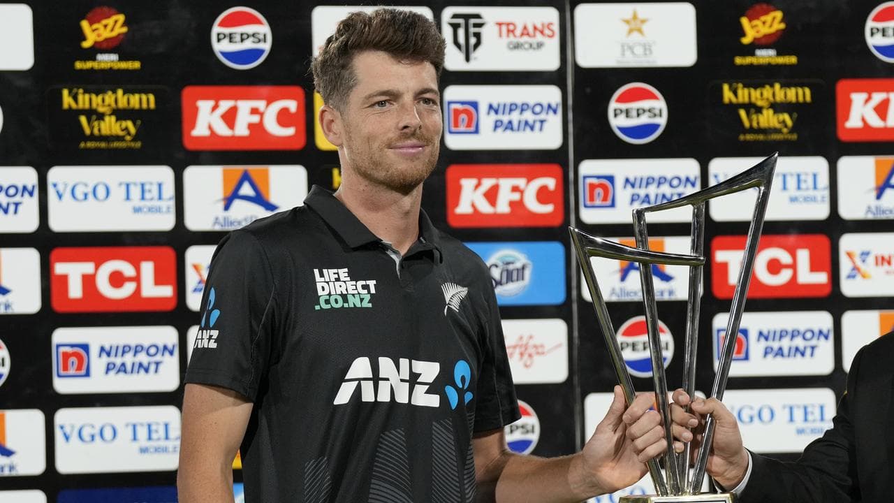 Blackcaps beat Pakistan for tri-series triumph ahead of Champions Trophy