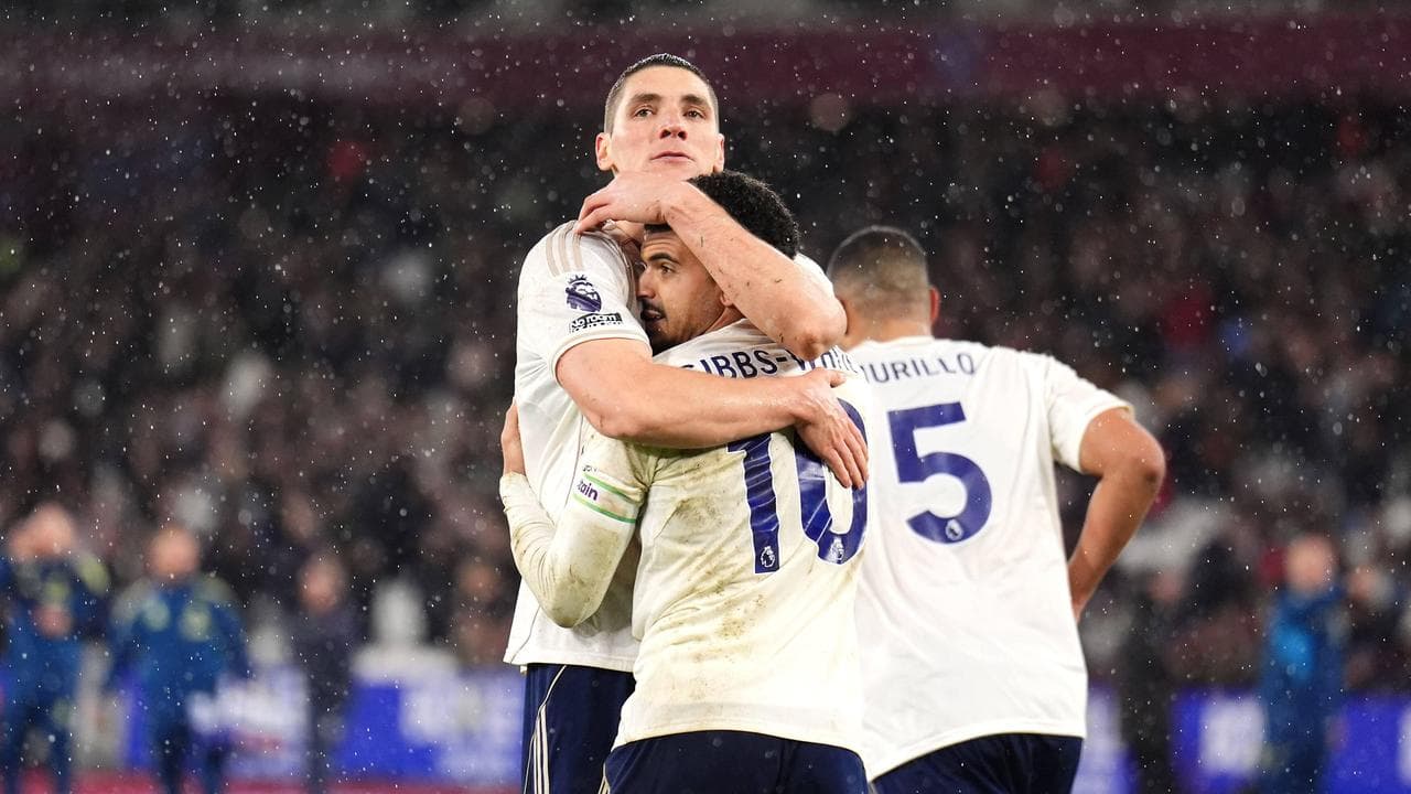 Forest's late win adds more pressure on former manager