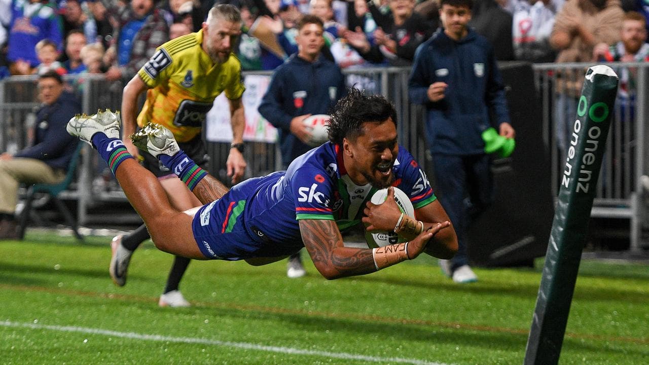 Warriors roll to convincing win over Knights in Christchurch