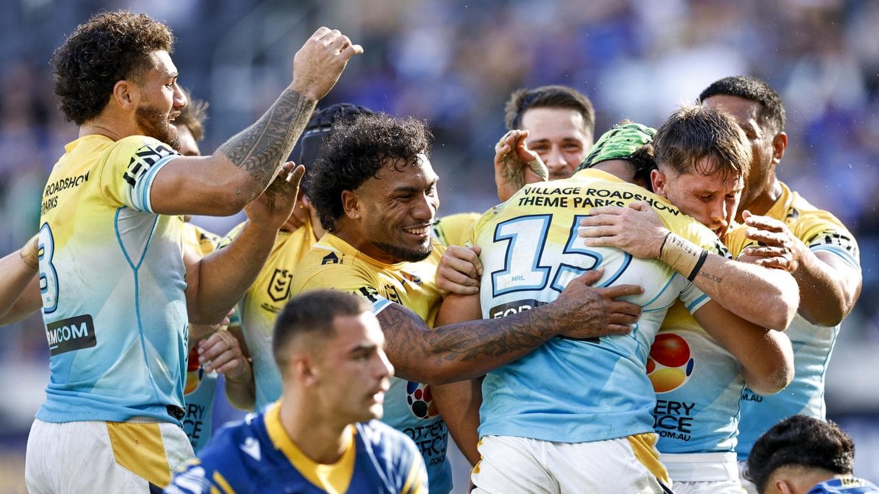 Parramatta booed as Kini-inspired Titans hit 50