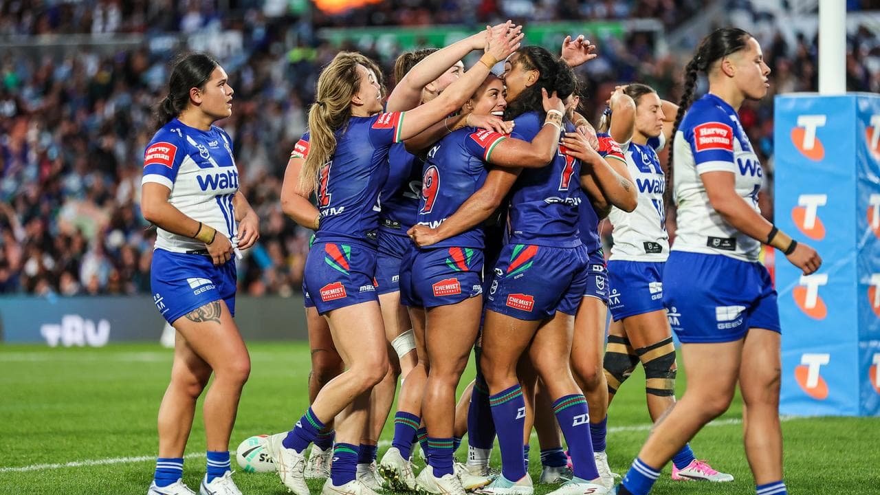 New-era Tigers too hot for Eels, Warriors belt Bulldogs