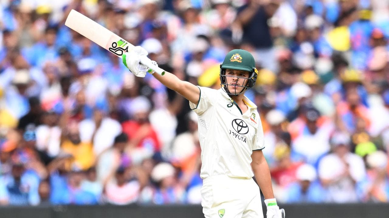Konstas' debut fireworks puts Australia on top at MCG