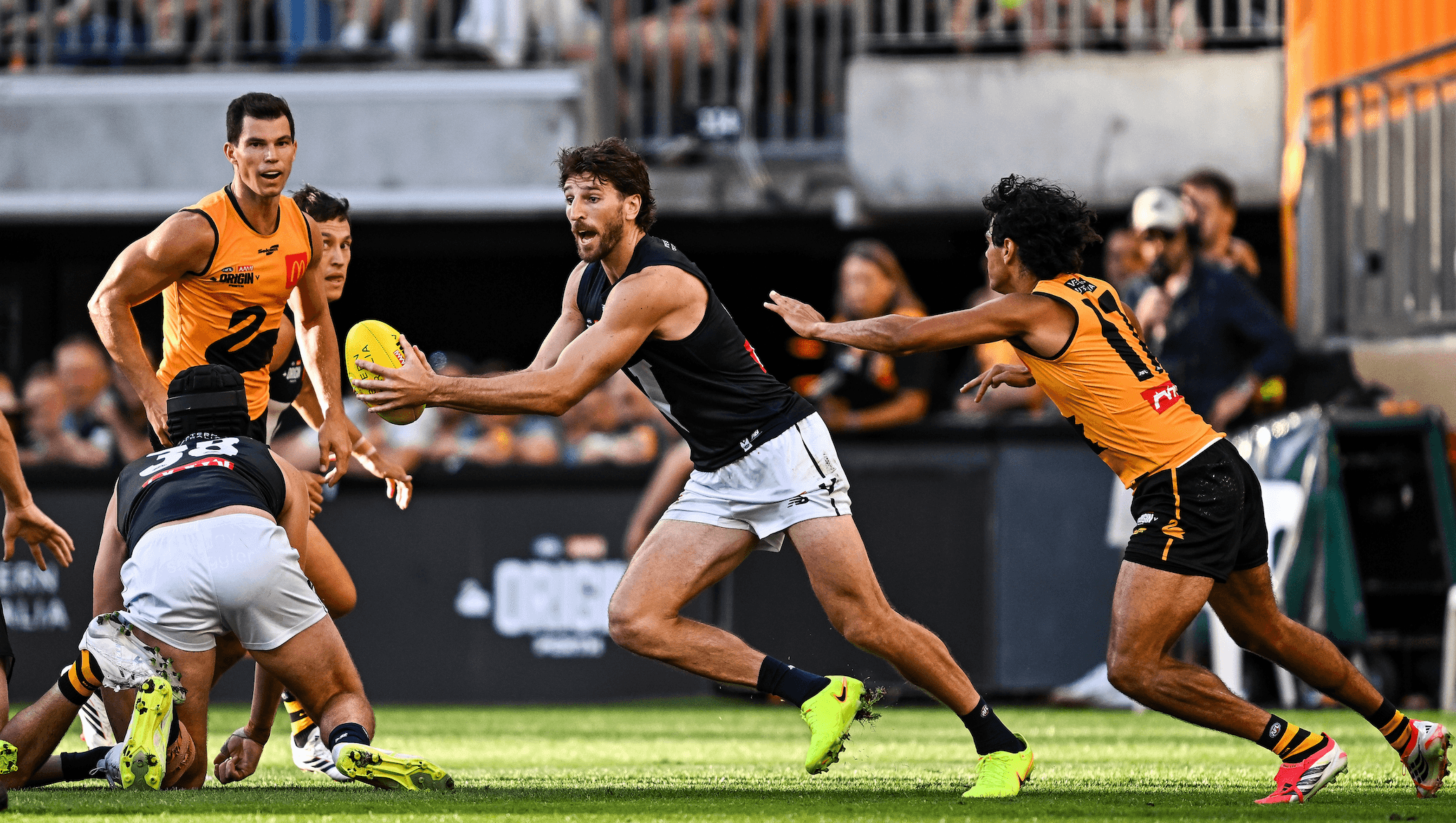 “It’s back”: What Kane & Kingy would do with AFL Origin