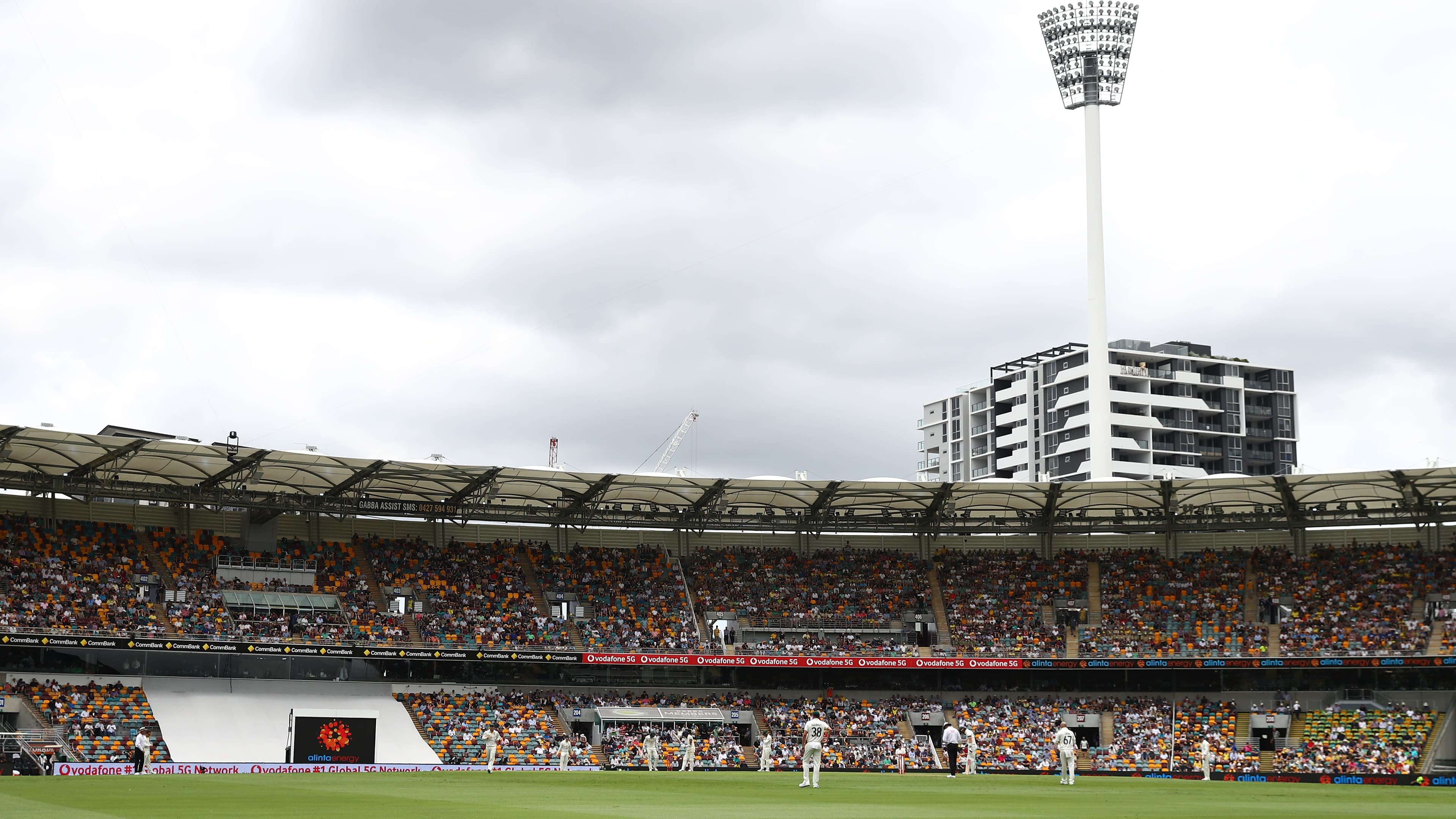 SENQ 693am readies for a big summer of cricket as the Ashes head to Brisbane