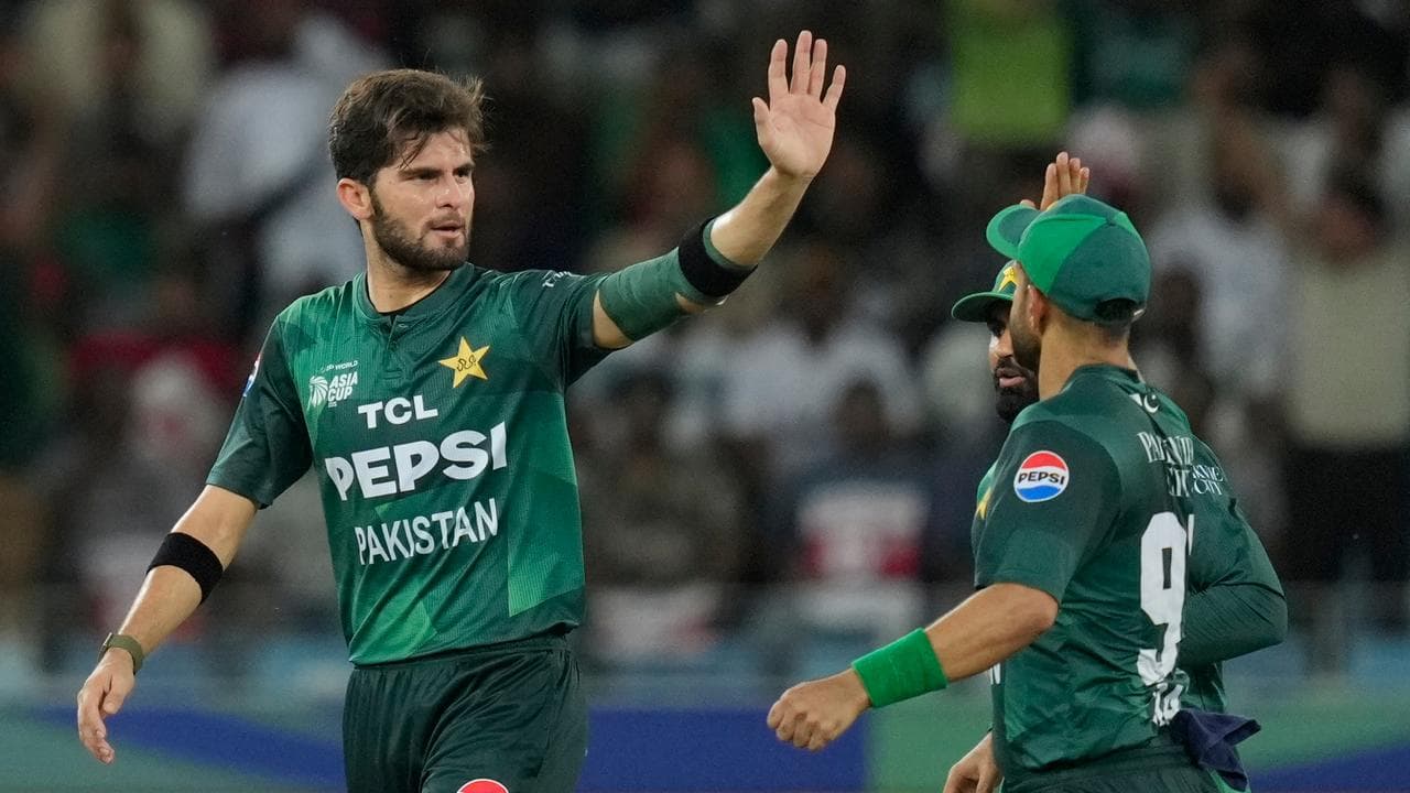 Pakistan set up charged Asia Cup final with India