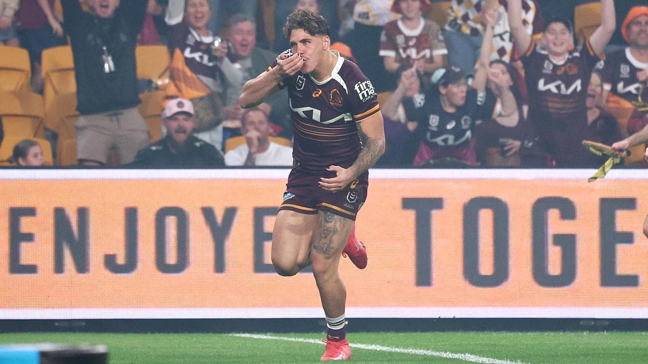 Broncos end Warriors' top-four hopes with emphatic win over Storm