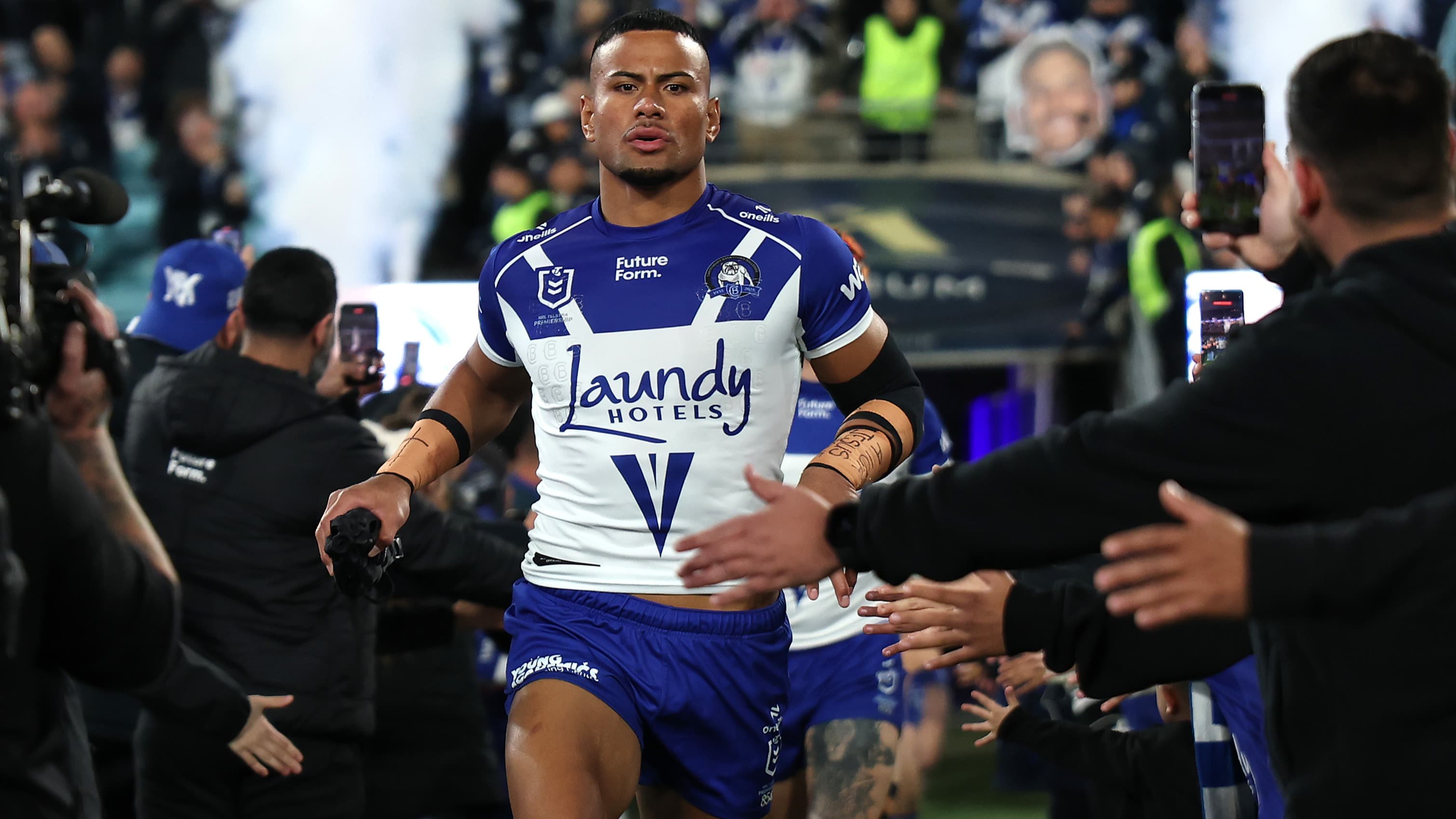 Crichton 'excited' to remain a Bulldog