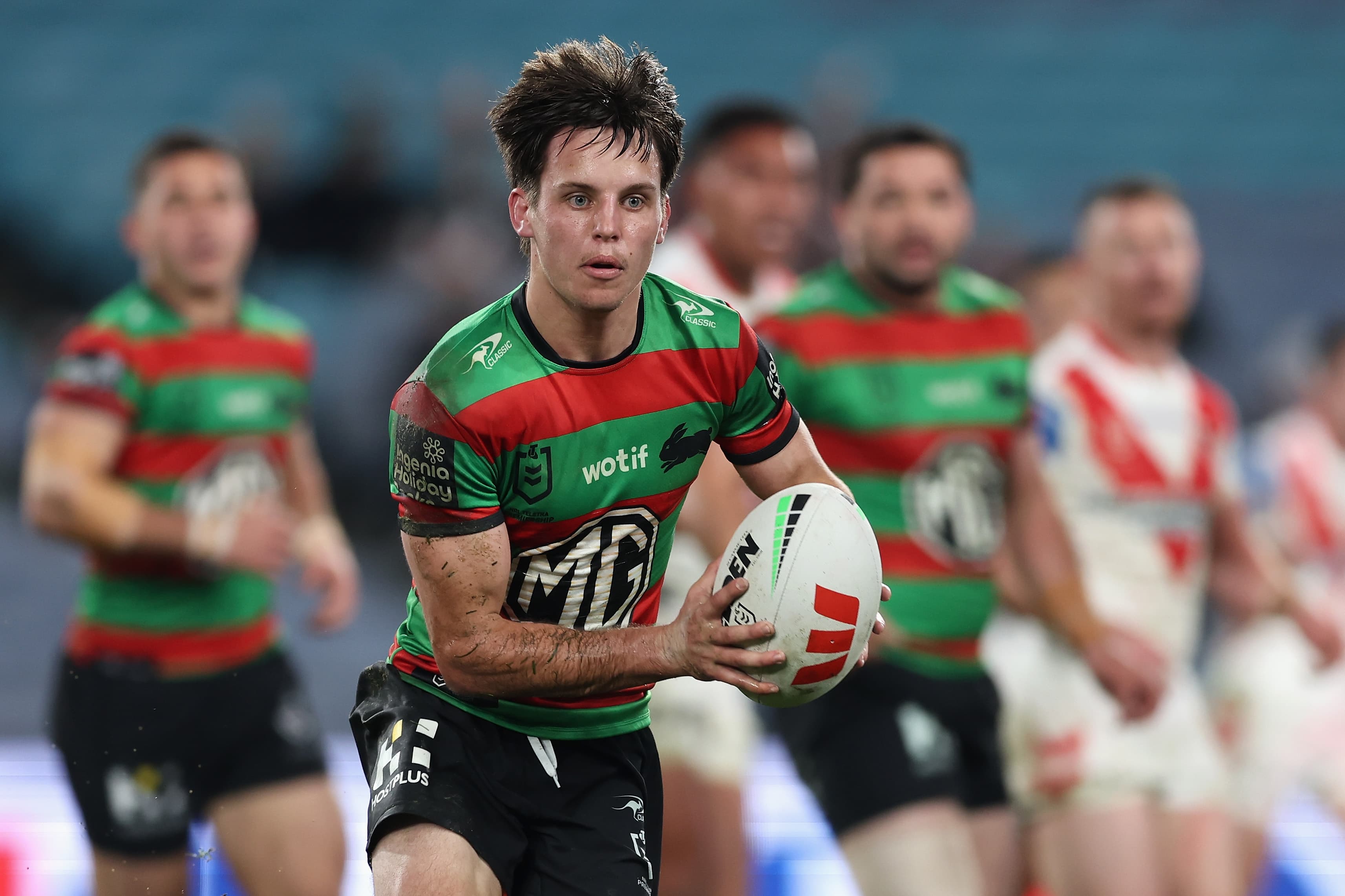 Young Rabbitohs extinguish hapless Dragons as Johnston inches closer to record