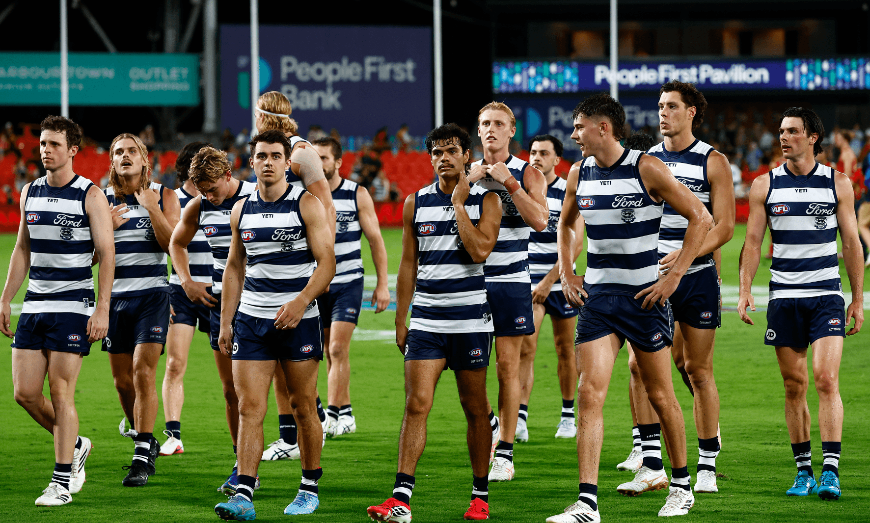 Cat-astrophe? Hinkley's query on Geelong after heavy loss