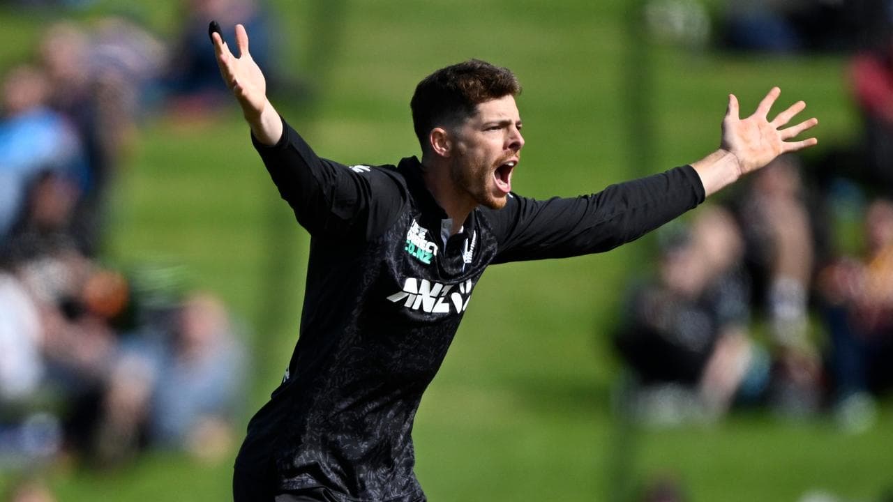 Calypso collapse as Blackcaps take series lead against Windies