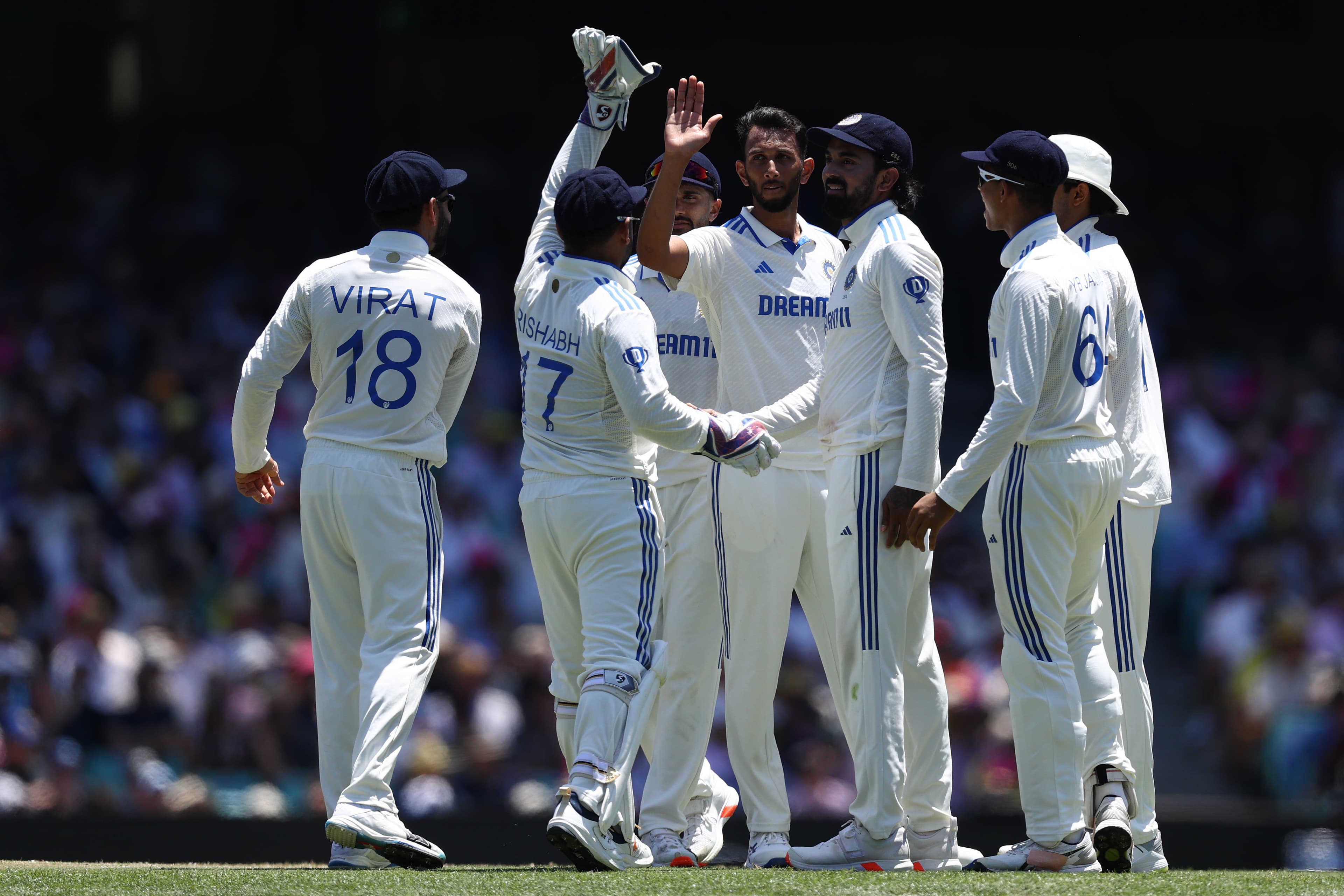 India wrestle back momentum early to put Australia in a spot of bother at lunch on day two