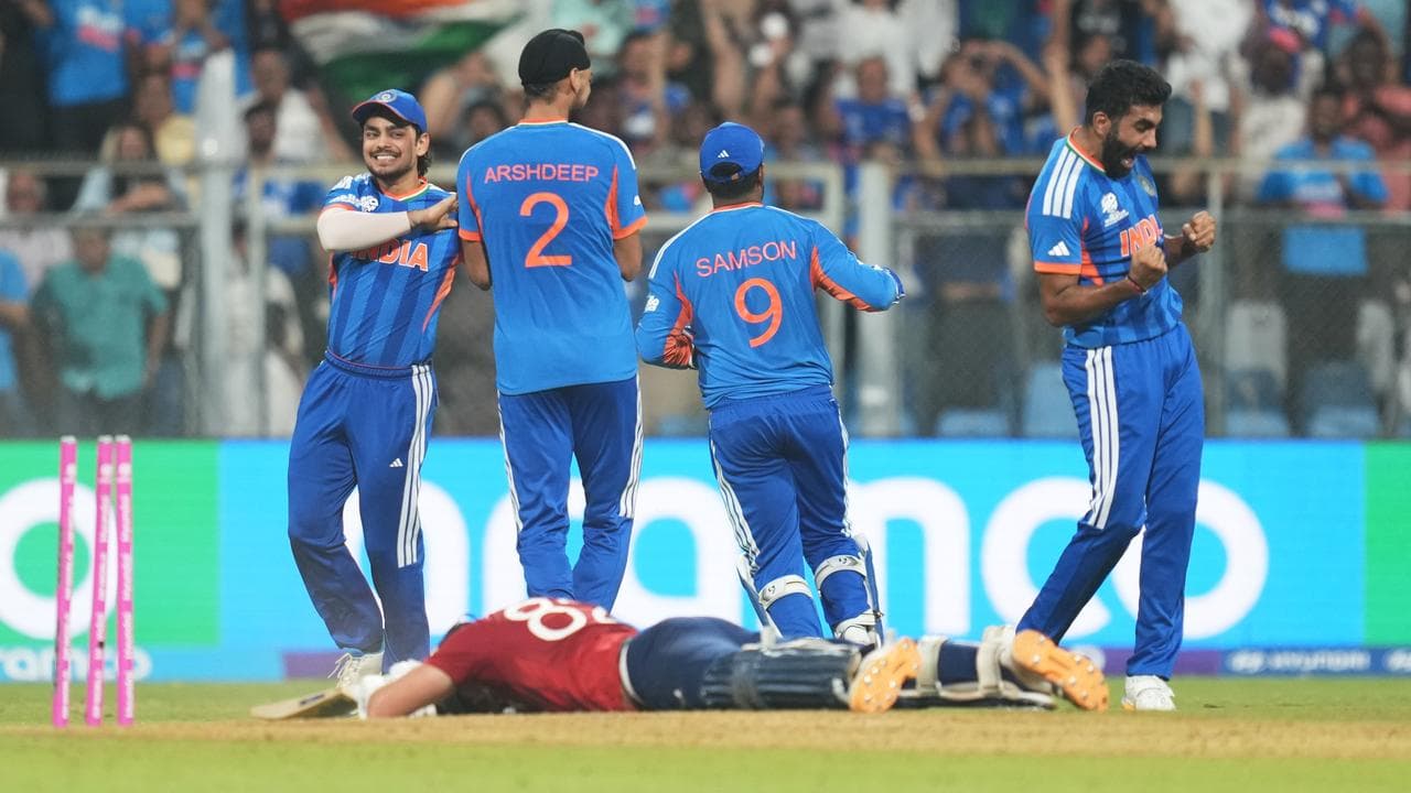 India roar into T20 World Cup final date with Blackcaps