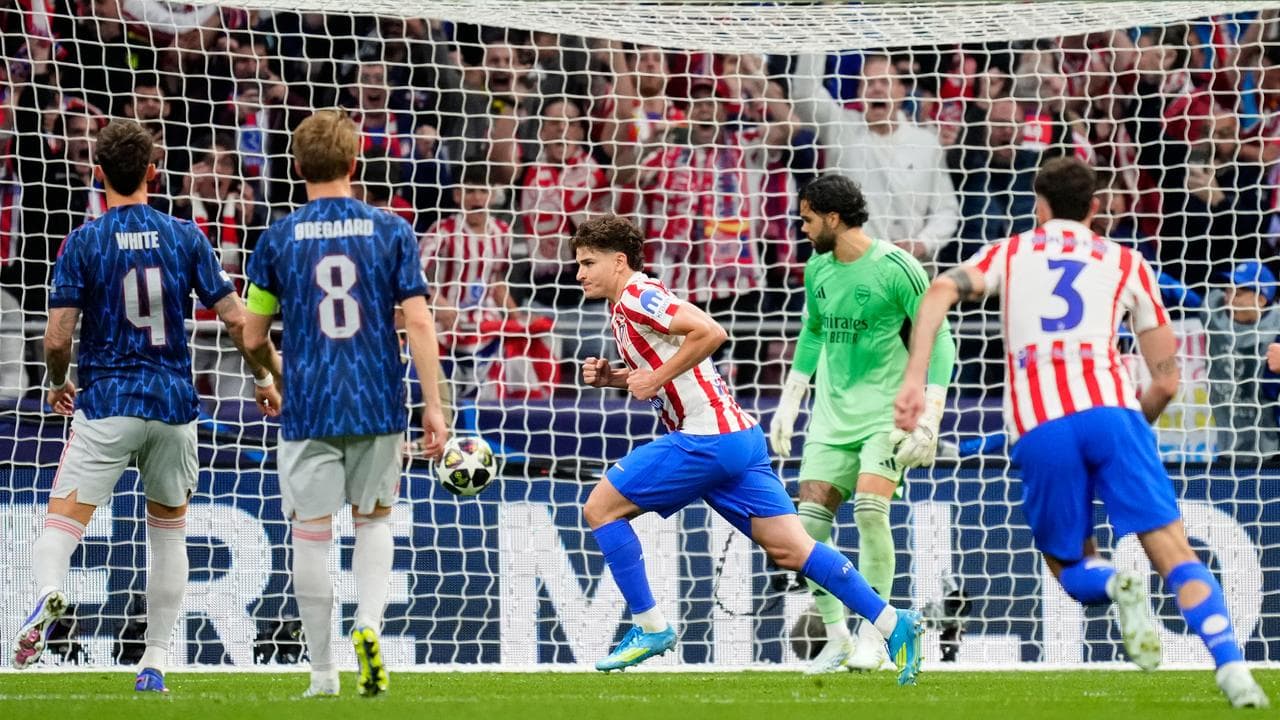 Arsenal, Atletico exchange penalty goals in gritty draw