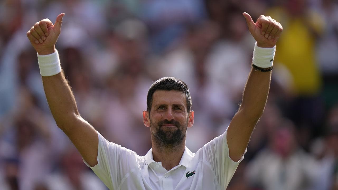 Djokovic beats Safiullin to reach Wimbledon quarter-finals