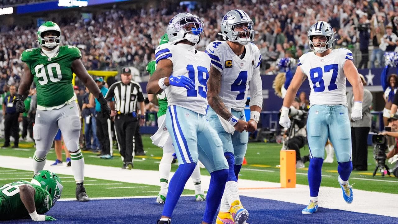 Day of stunning comebacks clouds NFL playoffs picture