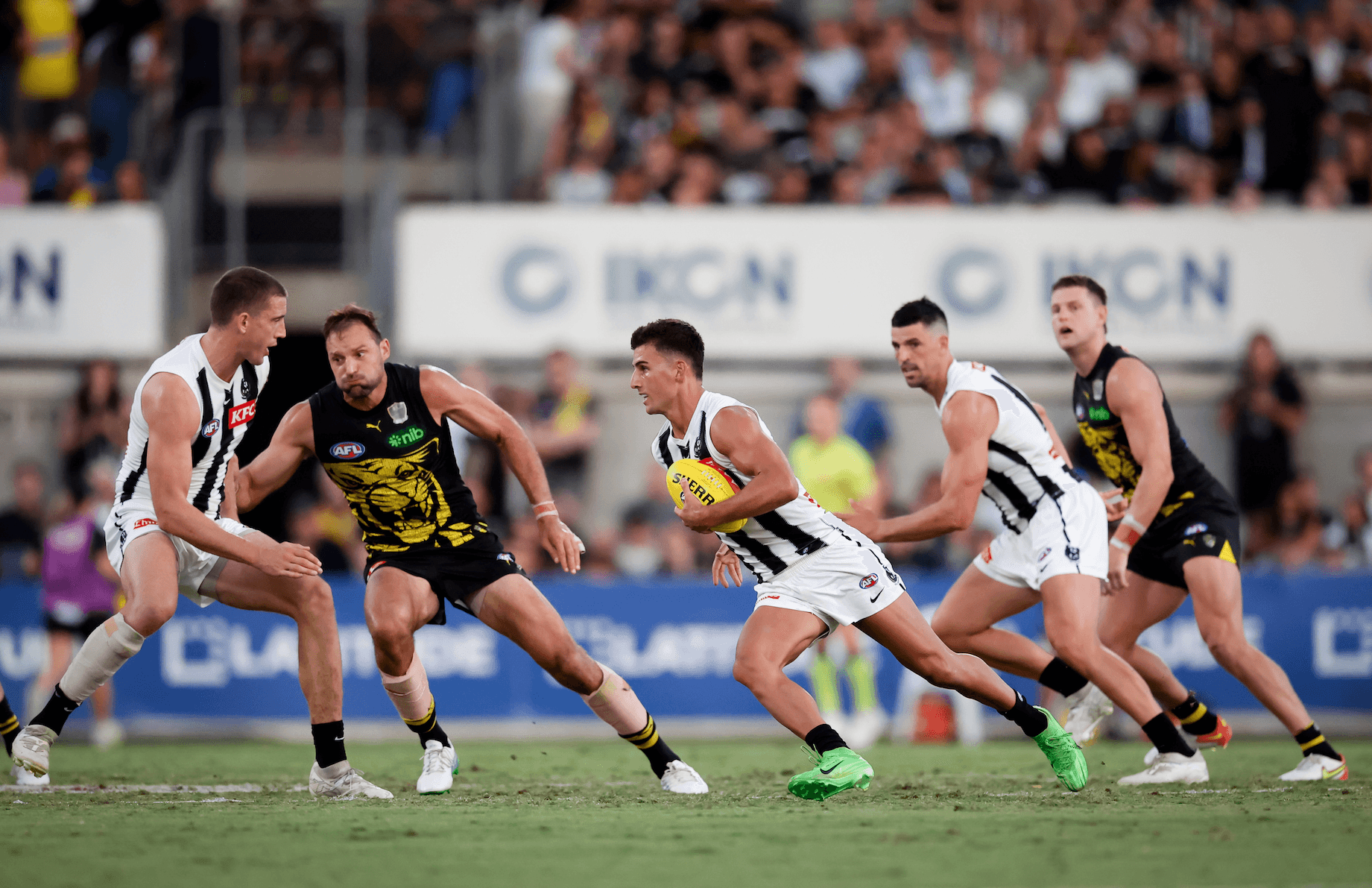 “Ticks everywhere”: Lyon and Watson’s observations from slick Collingwood’s massive win over rebuilding Richmond