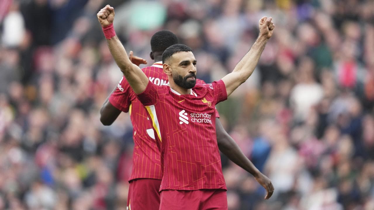 Egyptian king leads Liverpool closer to EPL title