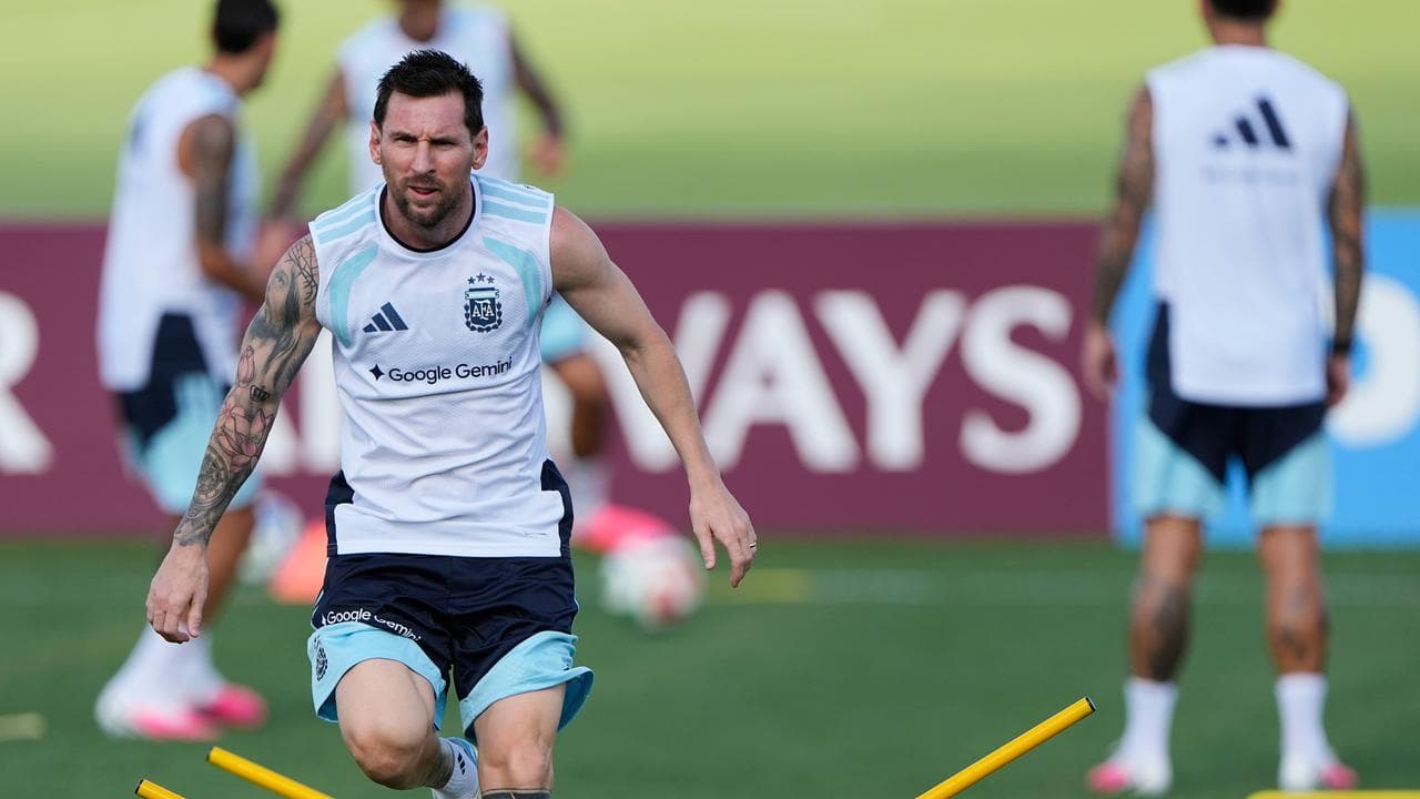 Cape Verde shirt for Messi ahead of Argentina World Cup showdown