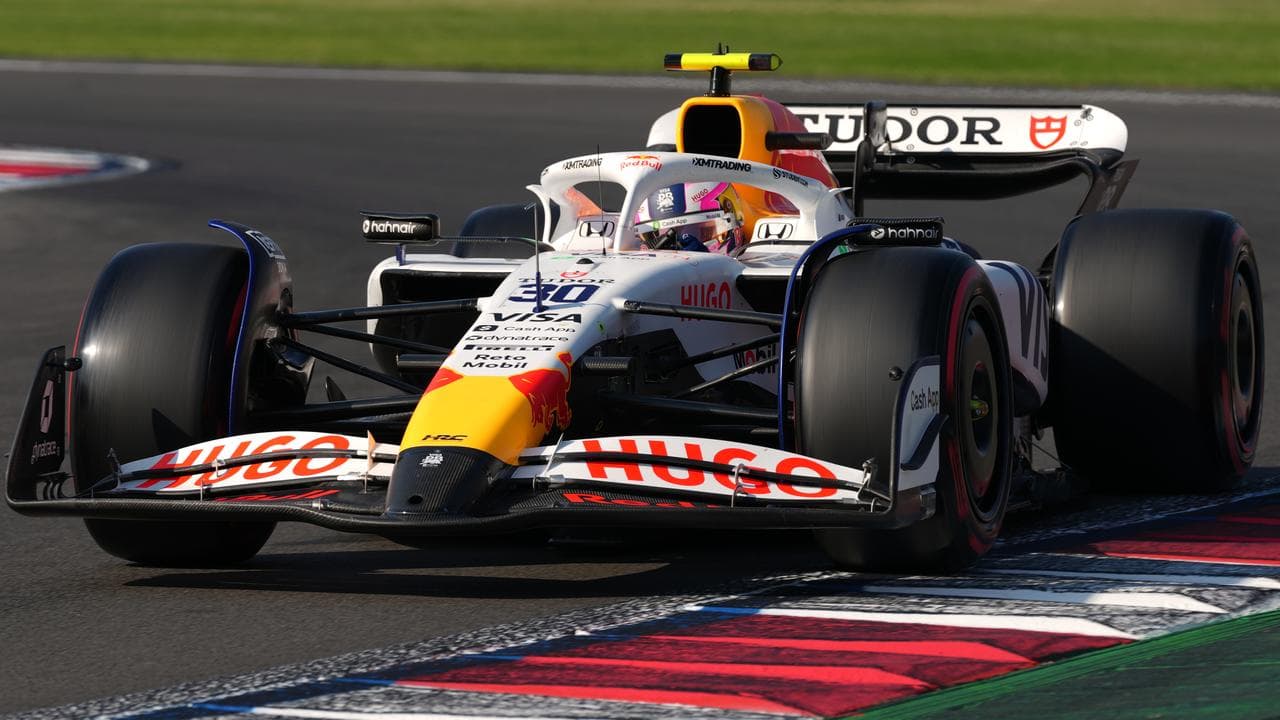 Lawson cleared over near-miss with Mexico GP marshals