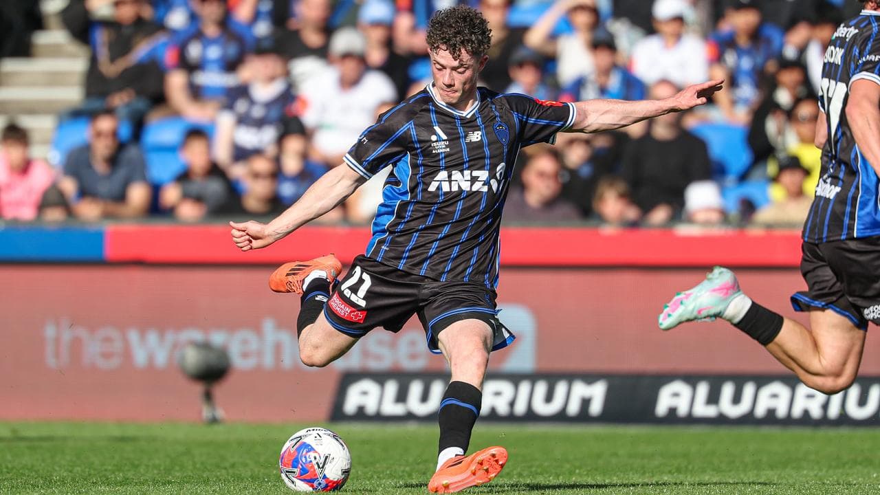 Red-hot Auckland FC leave Melbourne City's season on rocks