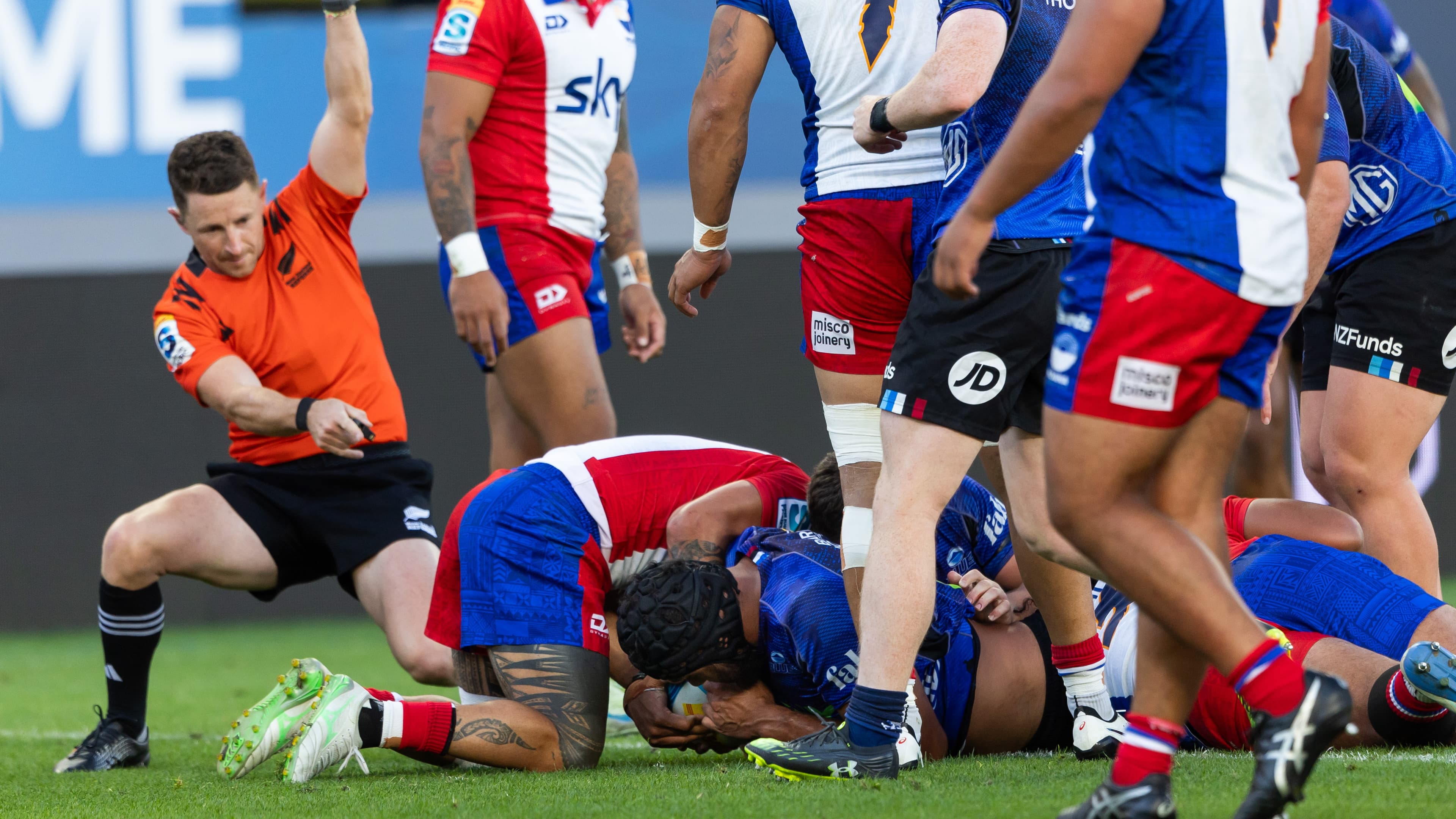 'Have the balls to make some calls': Ian Smith urges referees to reject interventions
