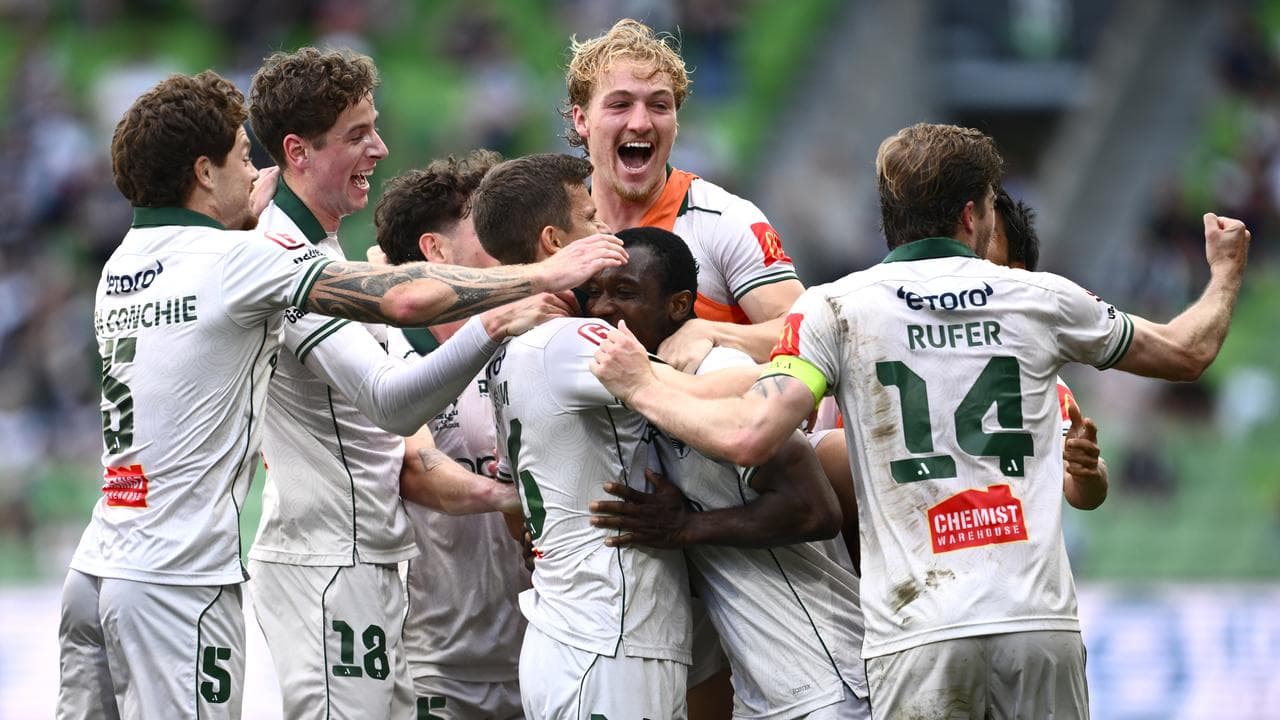 Substitute's late strike powers Phoenix to win over Victory