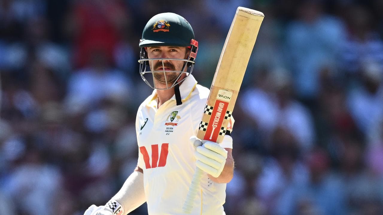 Australia set England world-record run chase for win