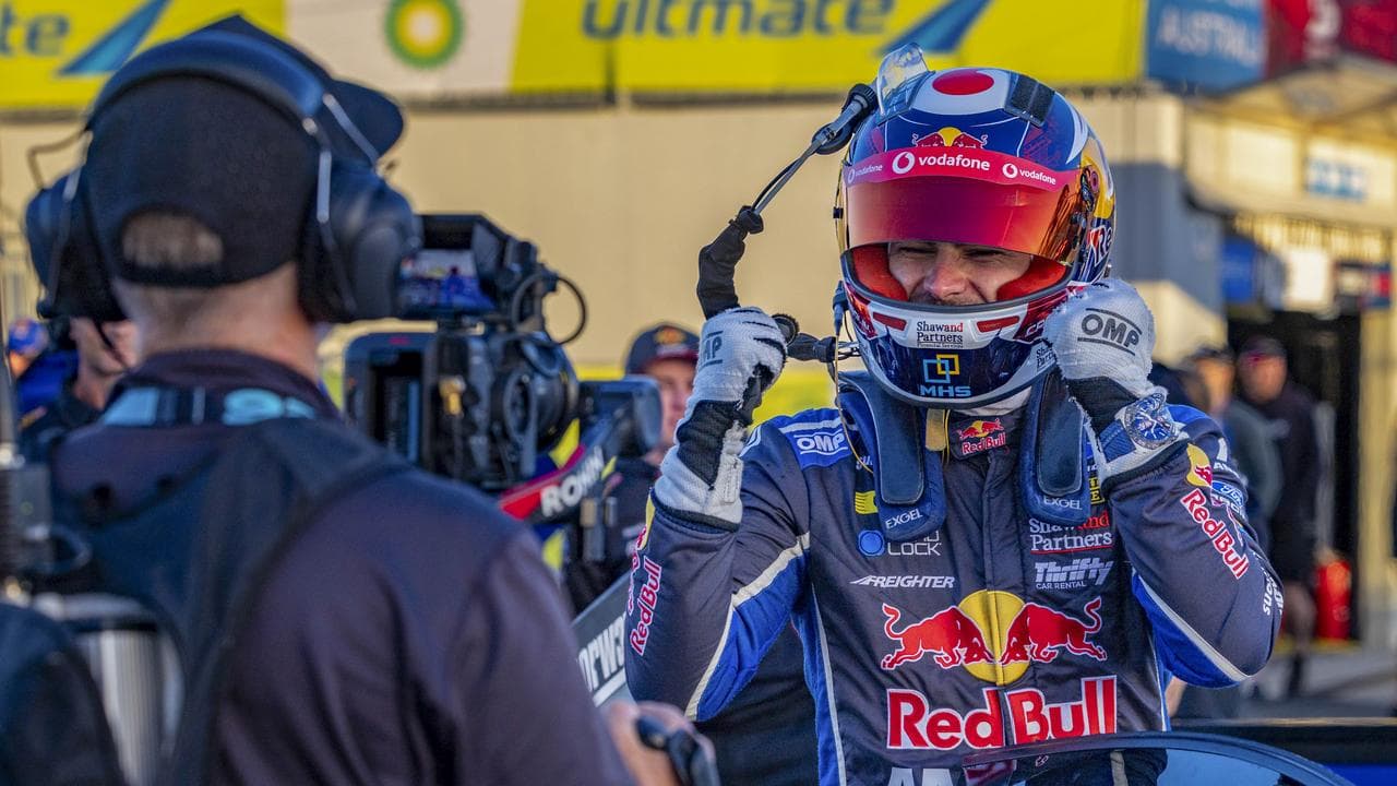 Feeney snares pole in Perth ahead of Supercars showdown
