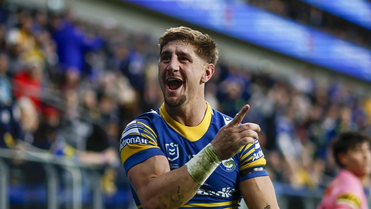 Lomax signals positional preference after code switch to Force