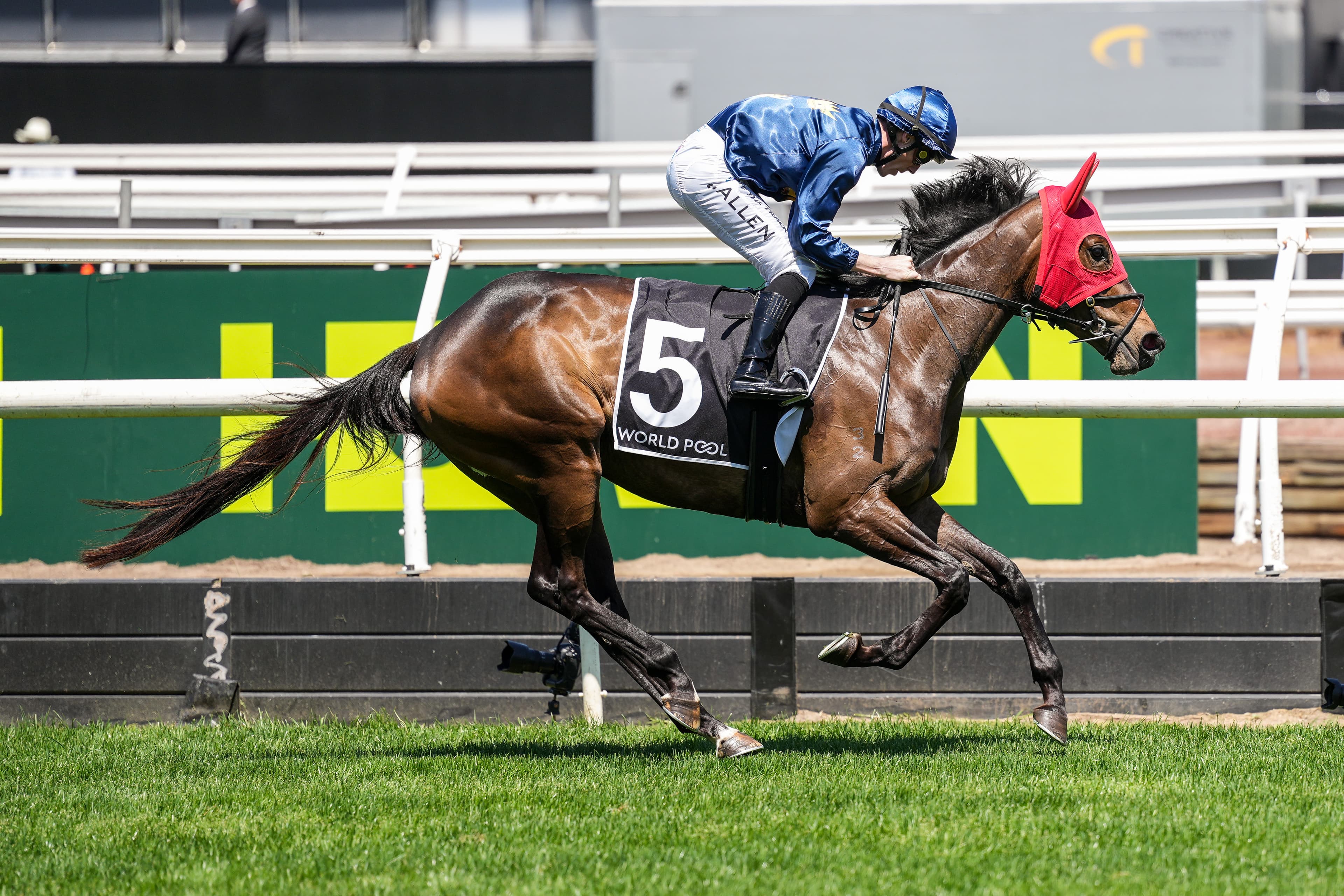 Crown Oaks finishing order 2025: First to last