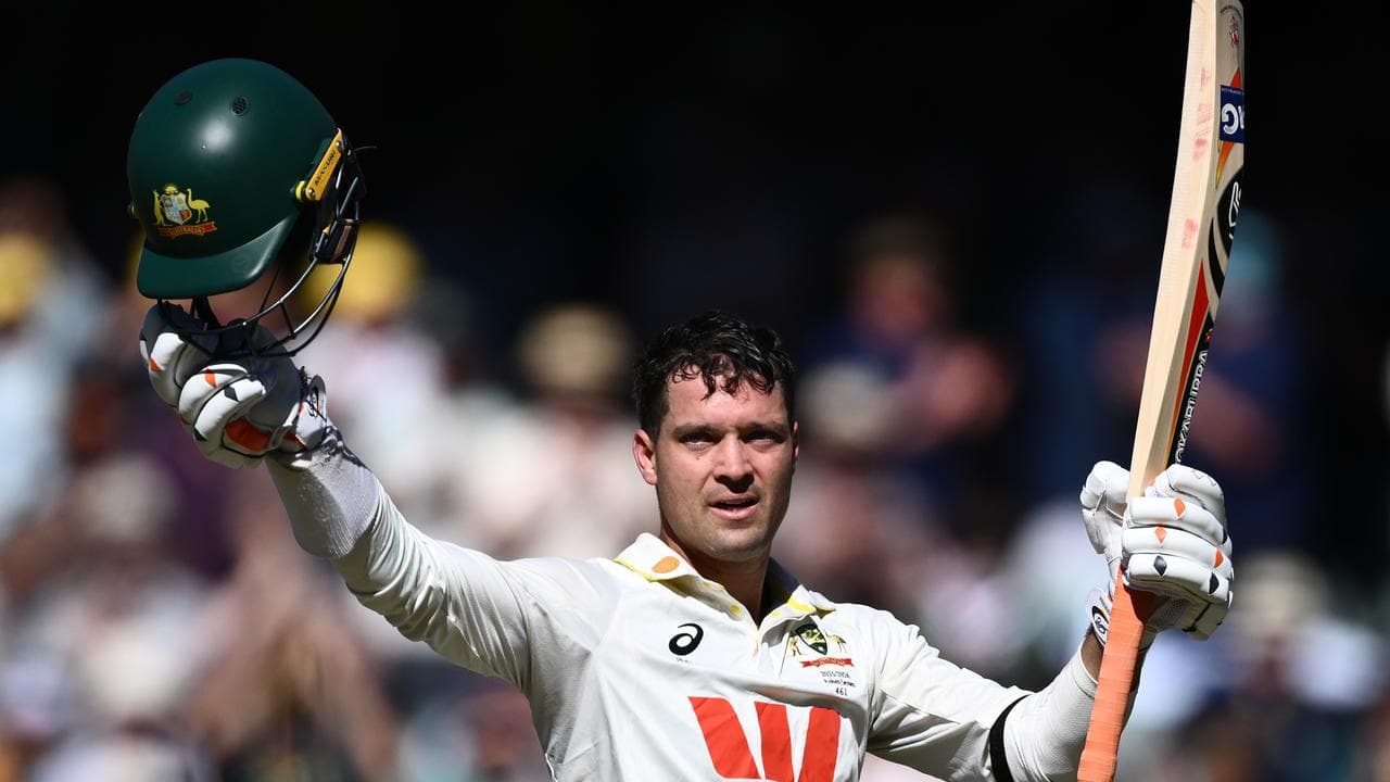 Carey and Khawaja star in roller-coaster opening day