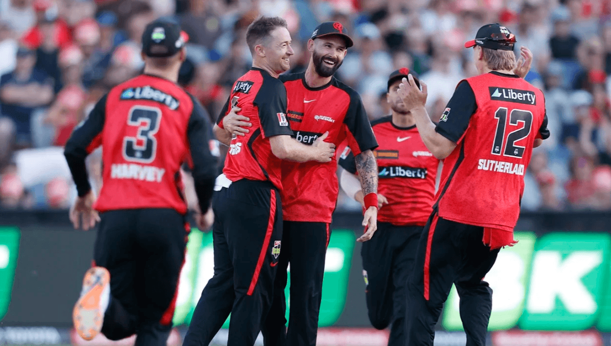 Hurricanes absolutely demolished by Renegades on another short night in Geelong