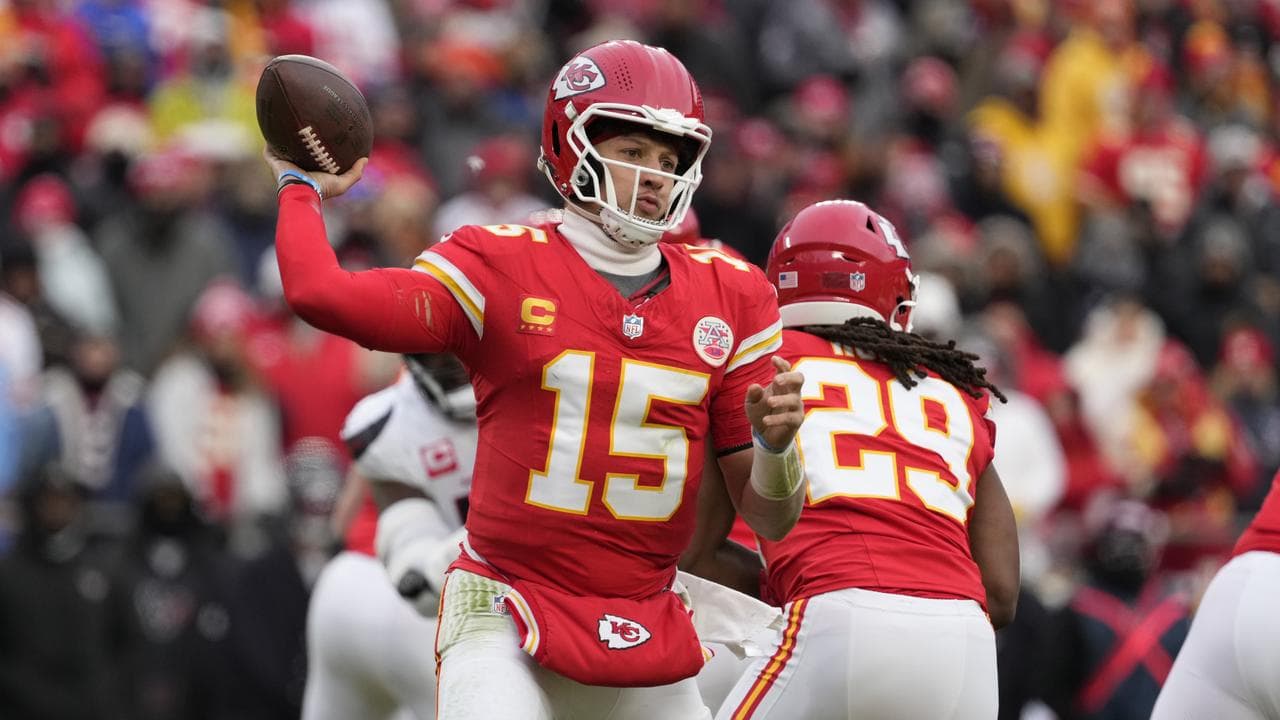 Chiefs top Texans, Commanders shock Lions to be one step closer to Super Bowl