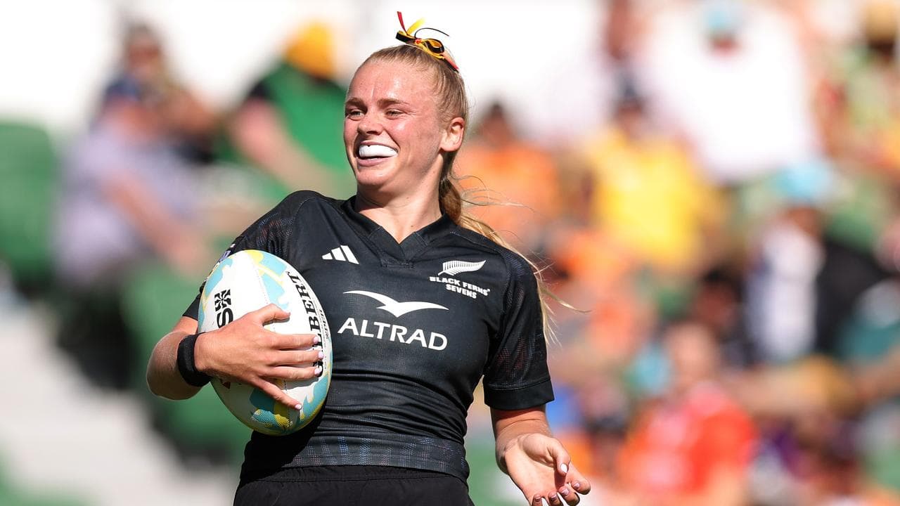 New Zealand humble Australia in Dubai Sevens finals
