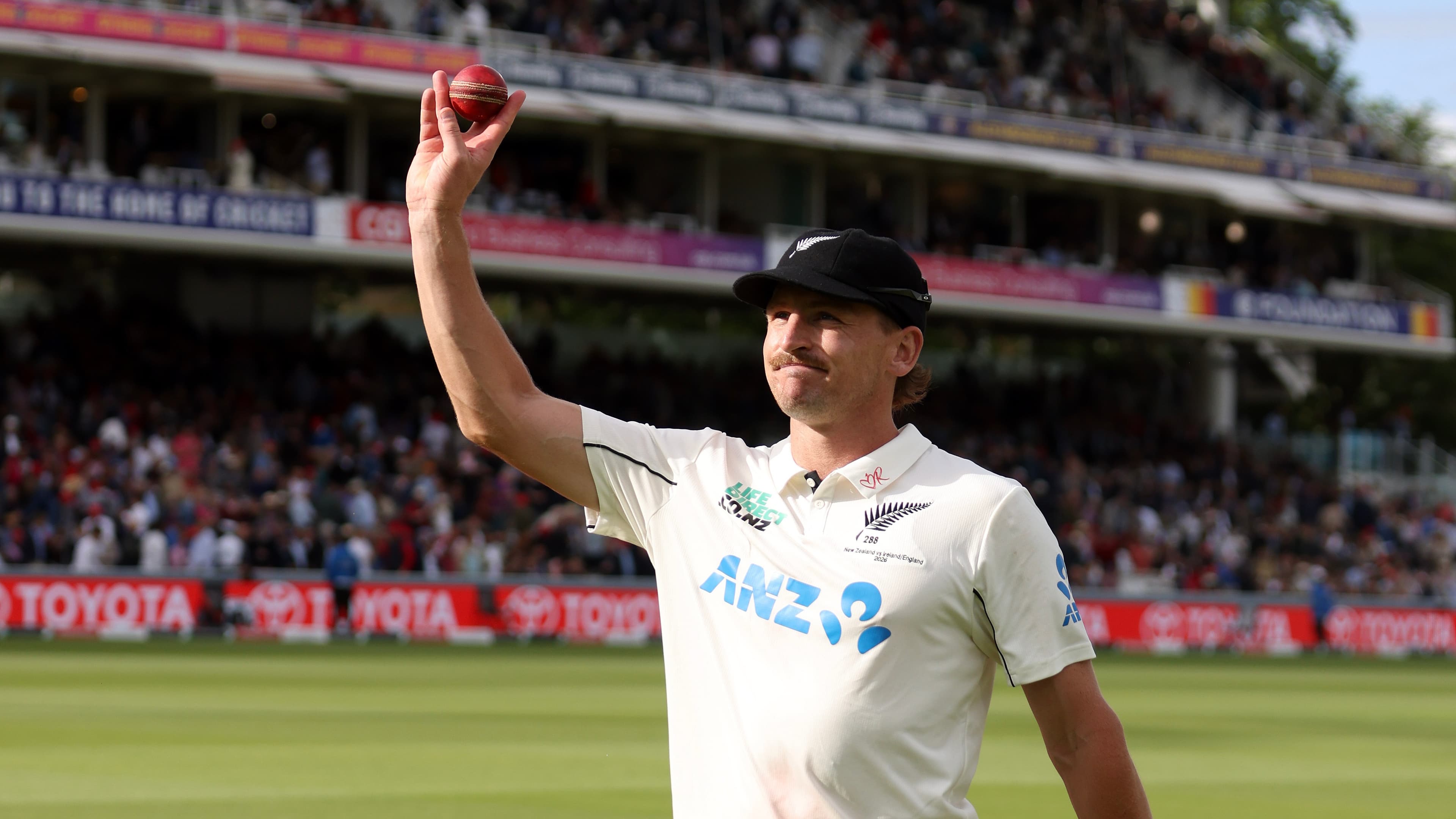 Smith takes six, England lords over Blackcaps as 17 wickets tumble on Day 2