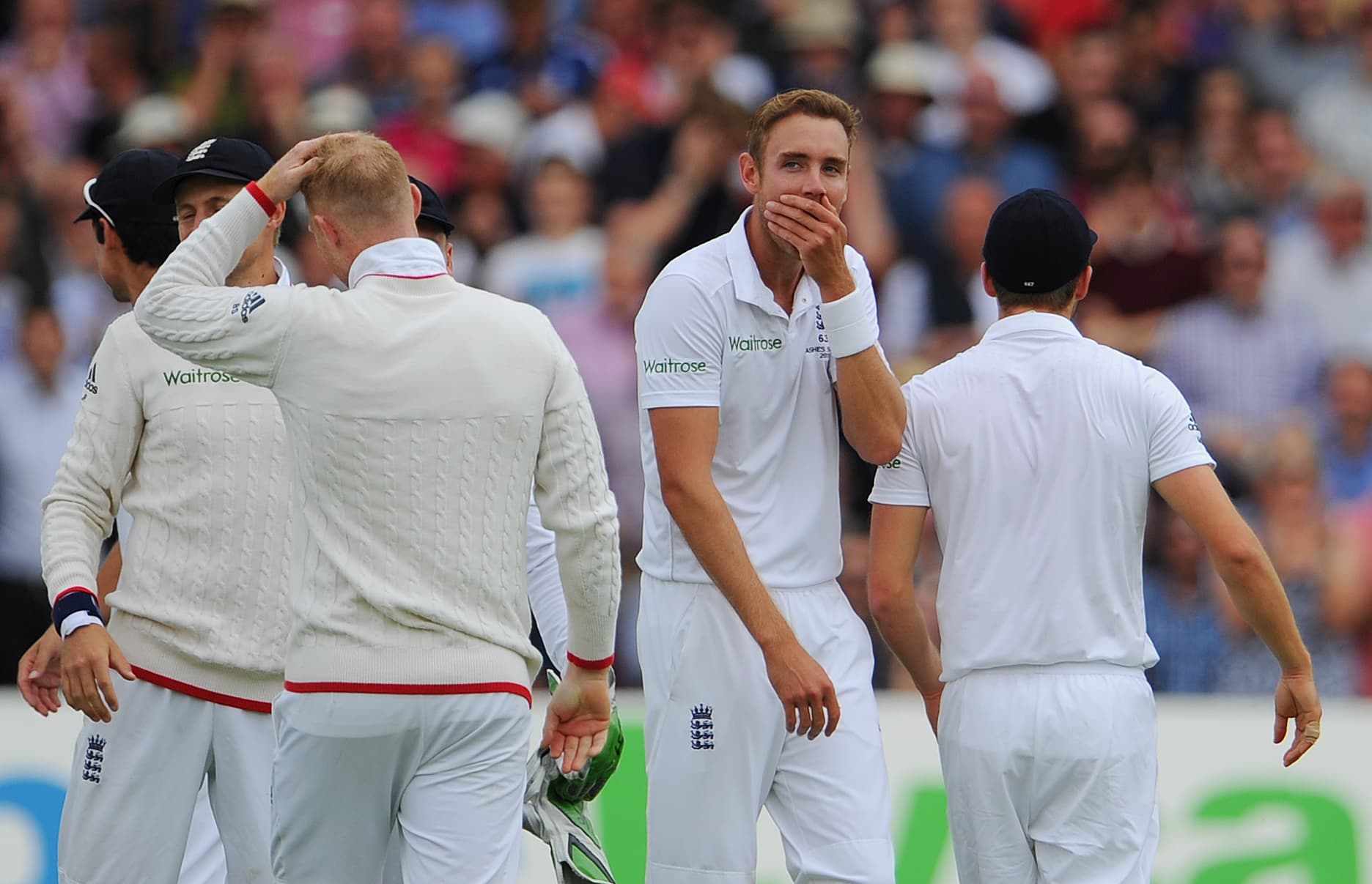 Broad doubles down on 'worst team' sledge as Ashes war explodes