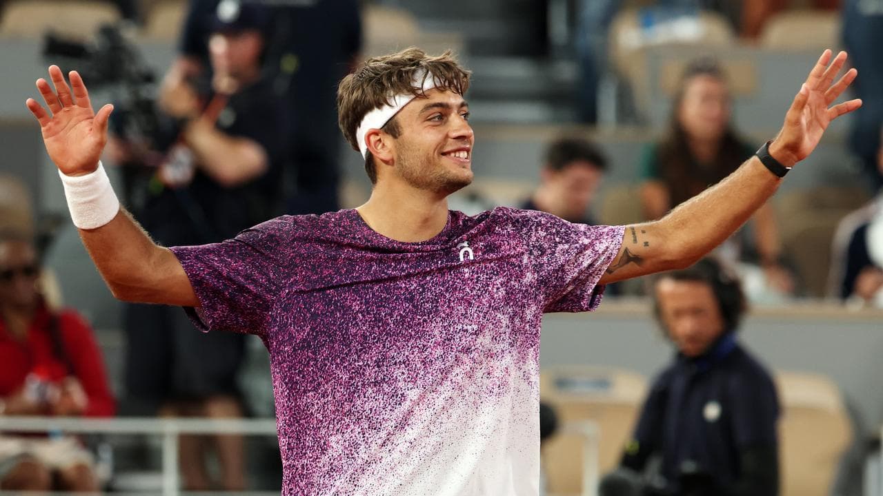 Cobolli rides the storm to reach first French Open semi-final