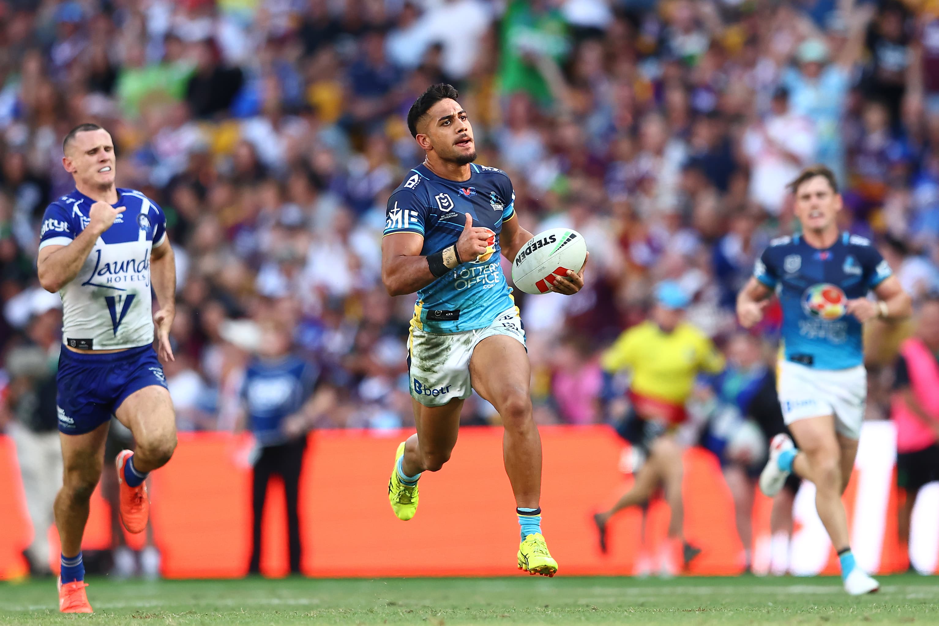 Khan-Pereira confirms departure from Titans