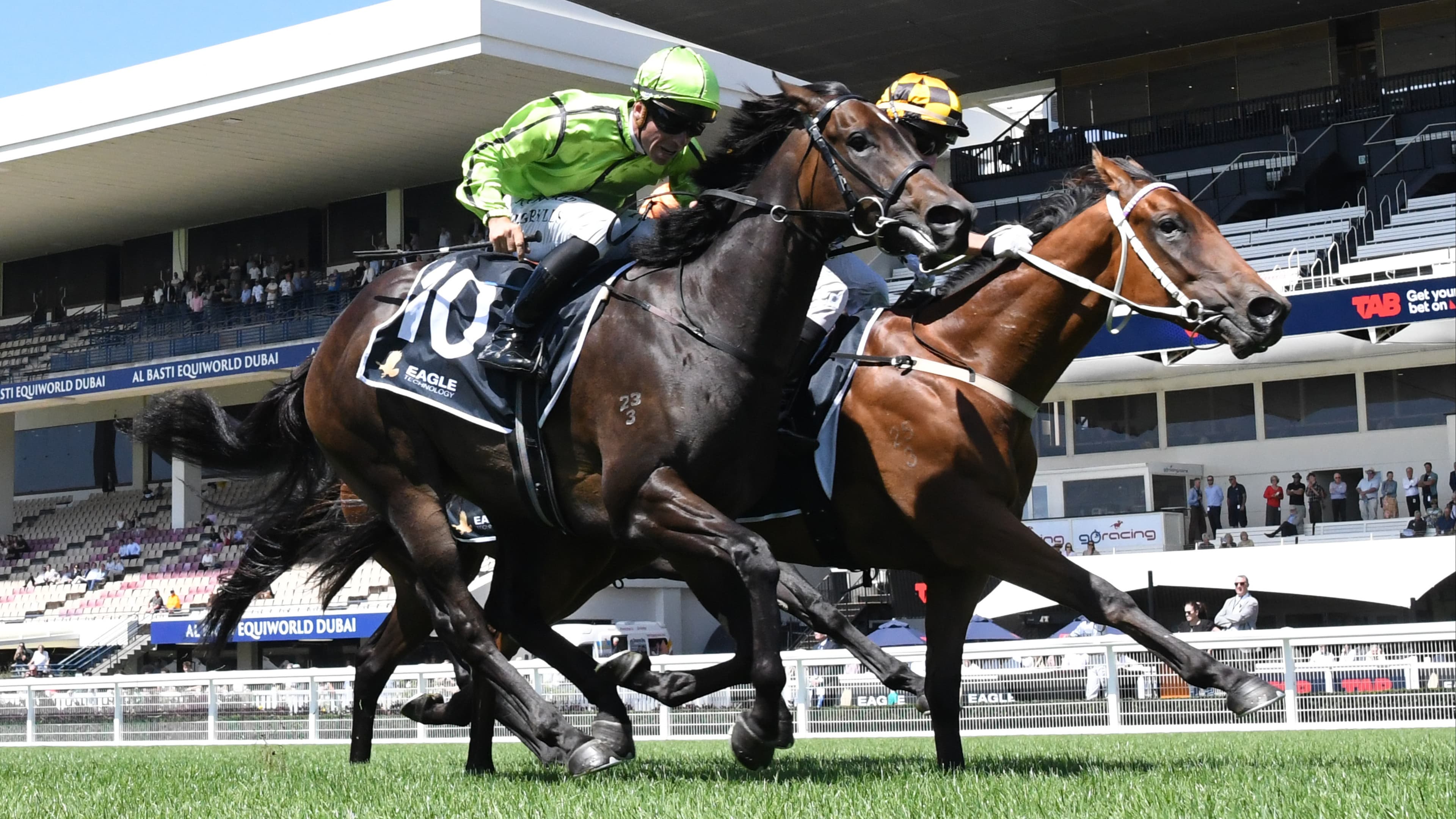 Filly continues hot summer for Highden