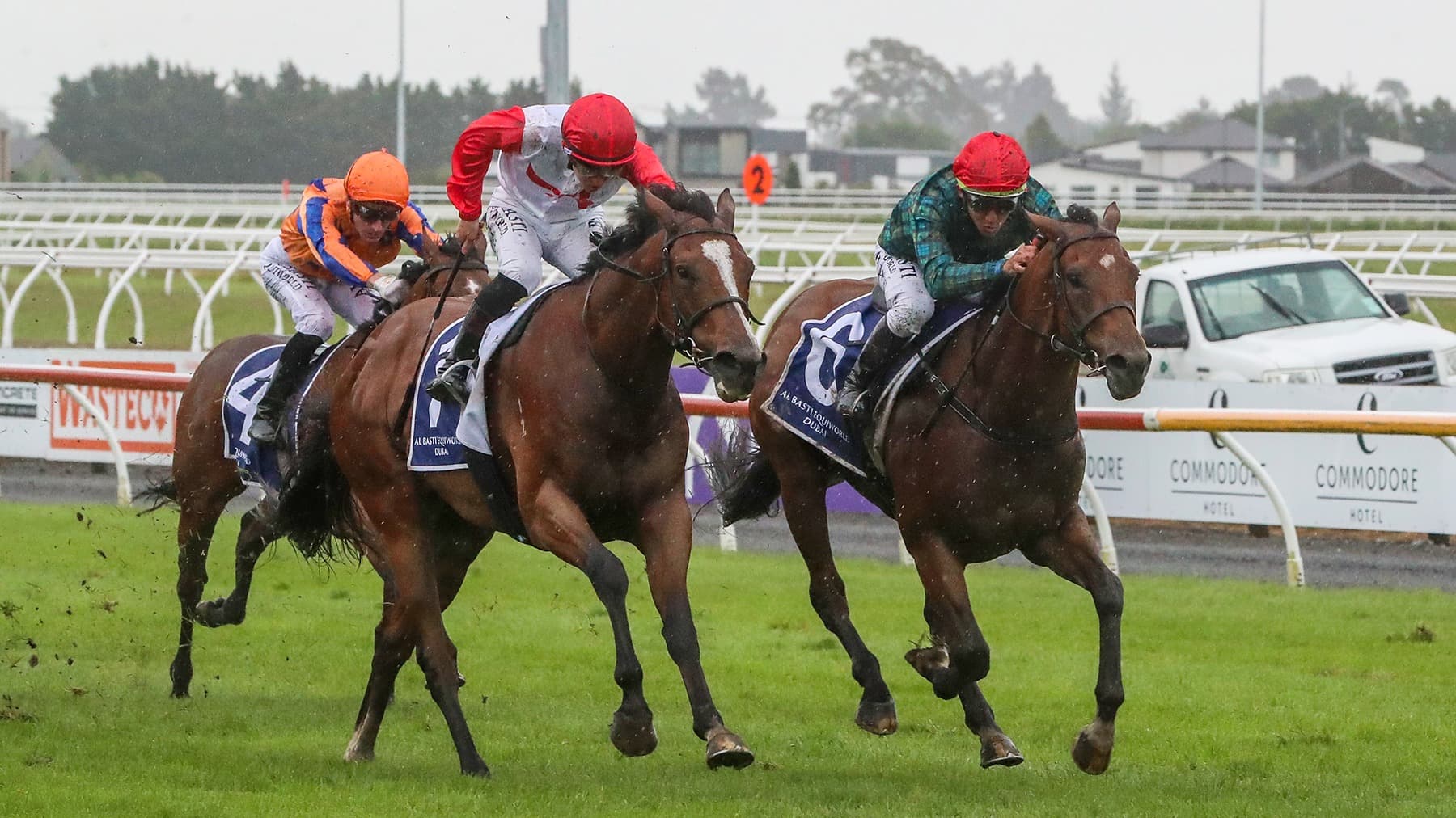 Romanoff heads Gerard quinella in 2000 Guineas