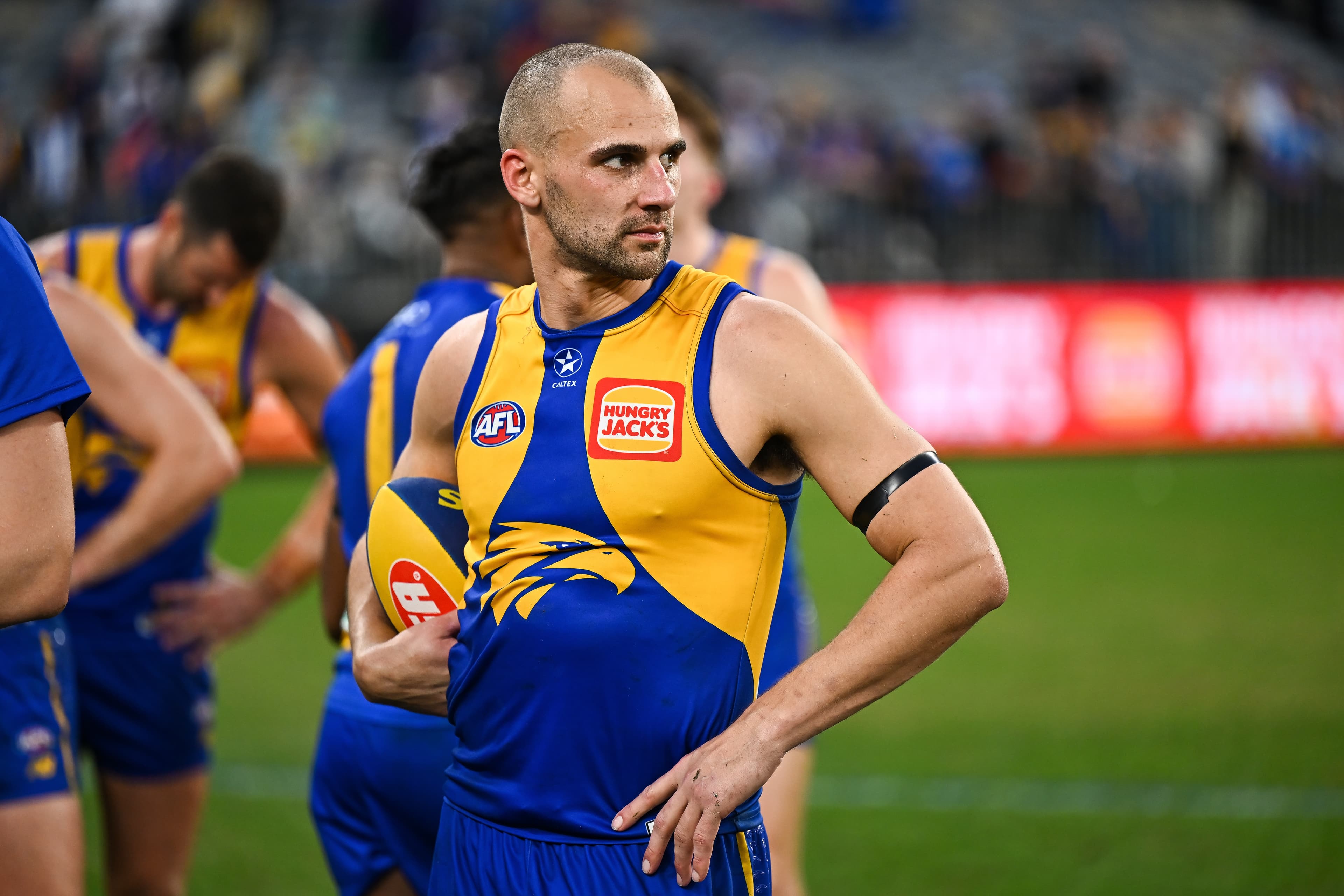 Veteran Eagle Sheed suffers torn ACL at pre-season training