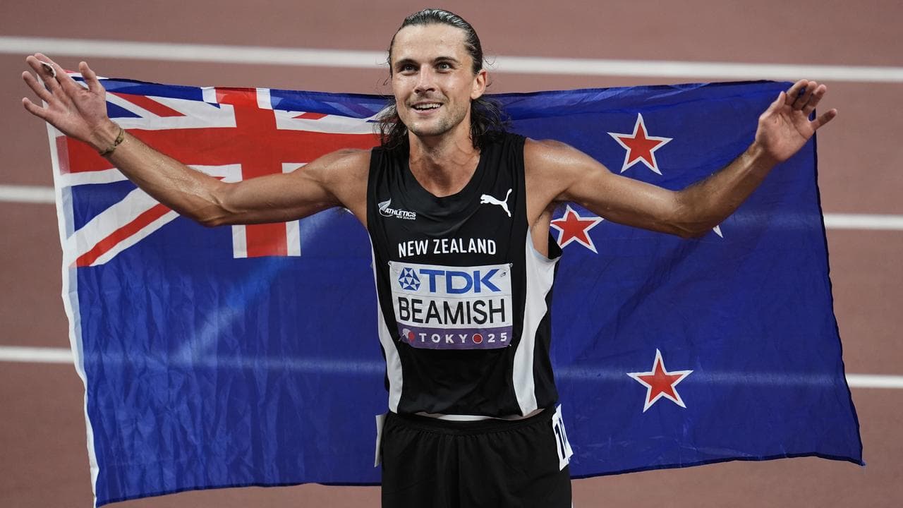 Kiwi Beamish snatches historic world champs gold in stunning finish