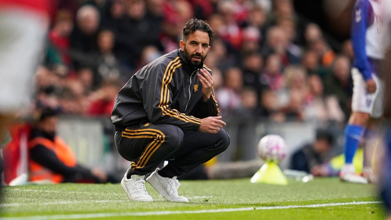 Milan hire former Manchester United coach for rebuild