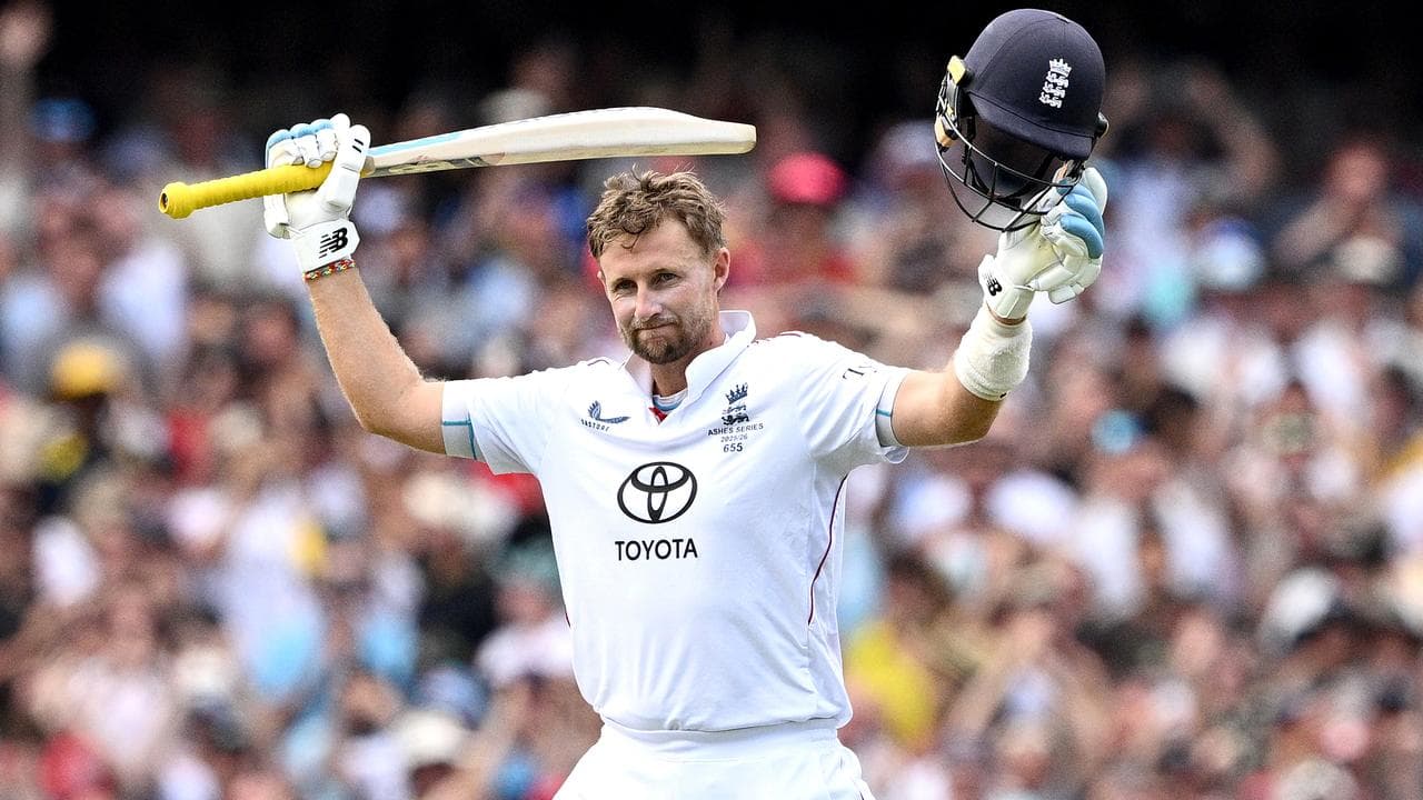 Root takes command for England on day two in Sydney