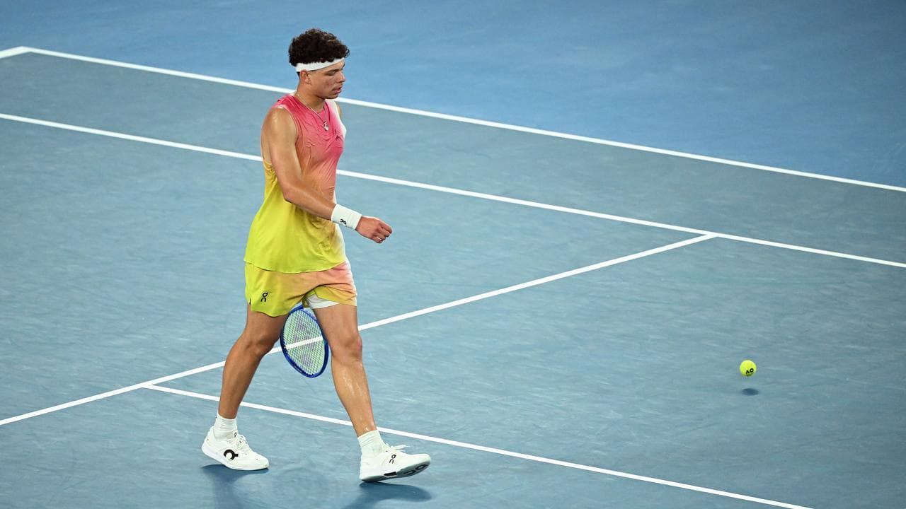 Top-seeded Shelton knocked out of ASB Classic