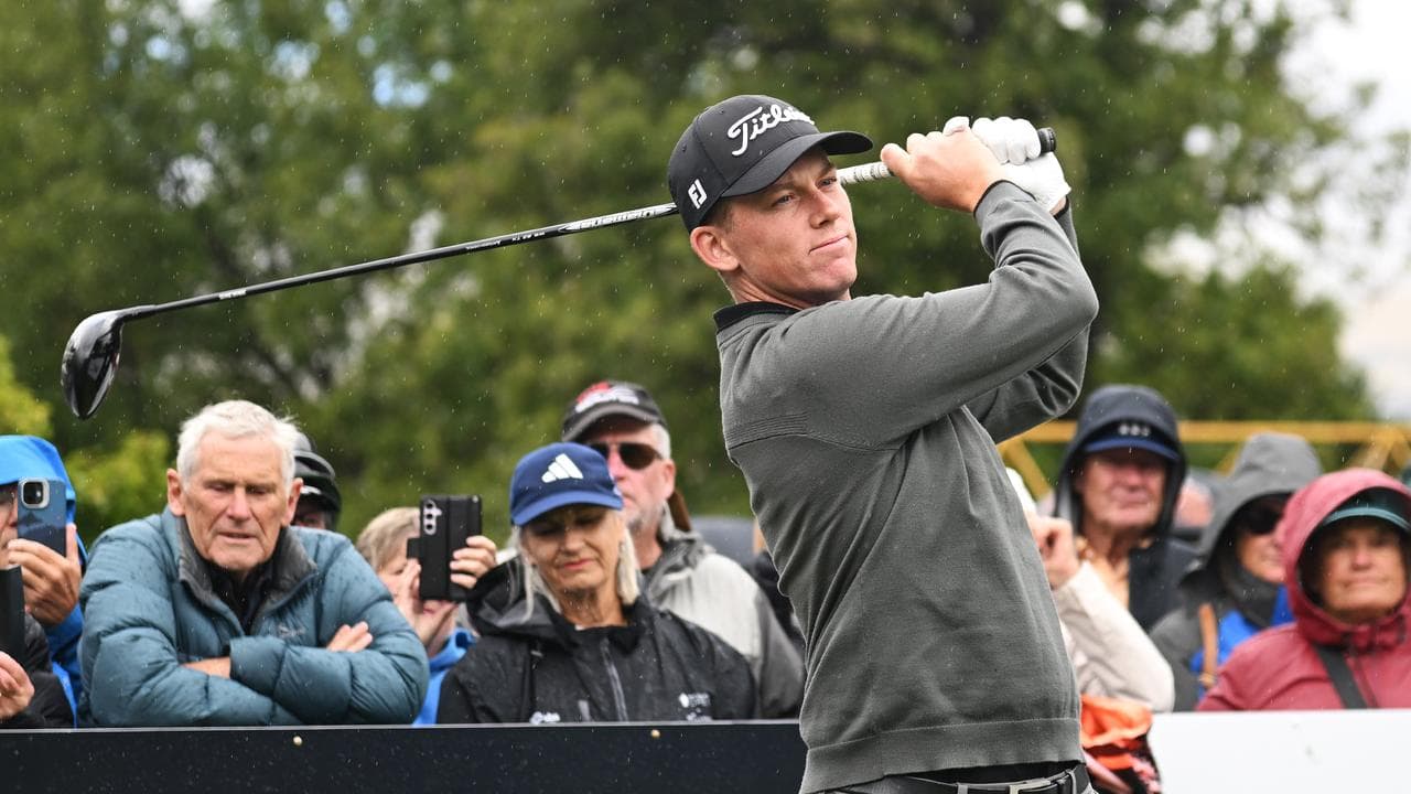 Kiwi golfer wins BMW with hole-in-one - after a mishit