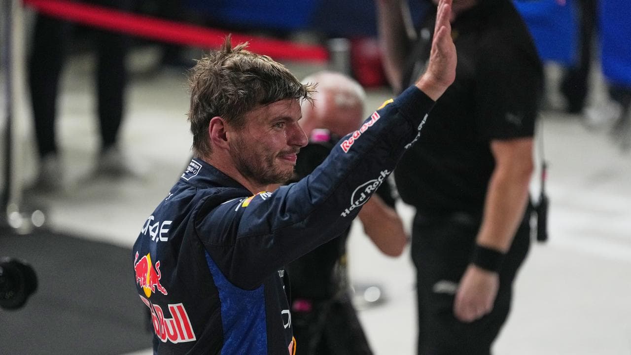 Verstappen doubles up to claim pole in Singapore, Lawson to start ninth
