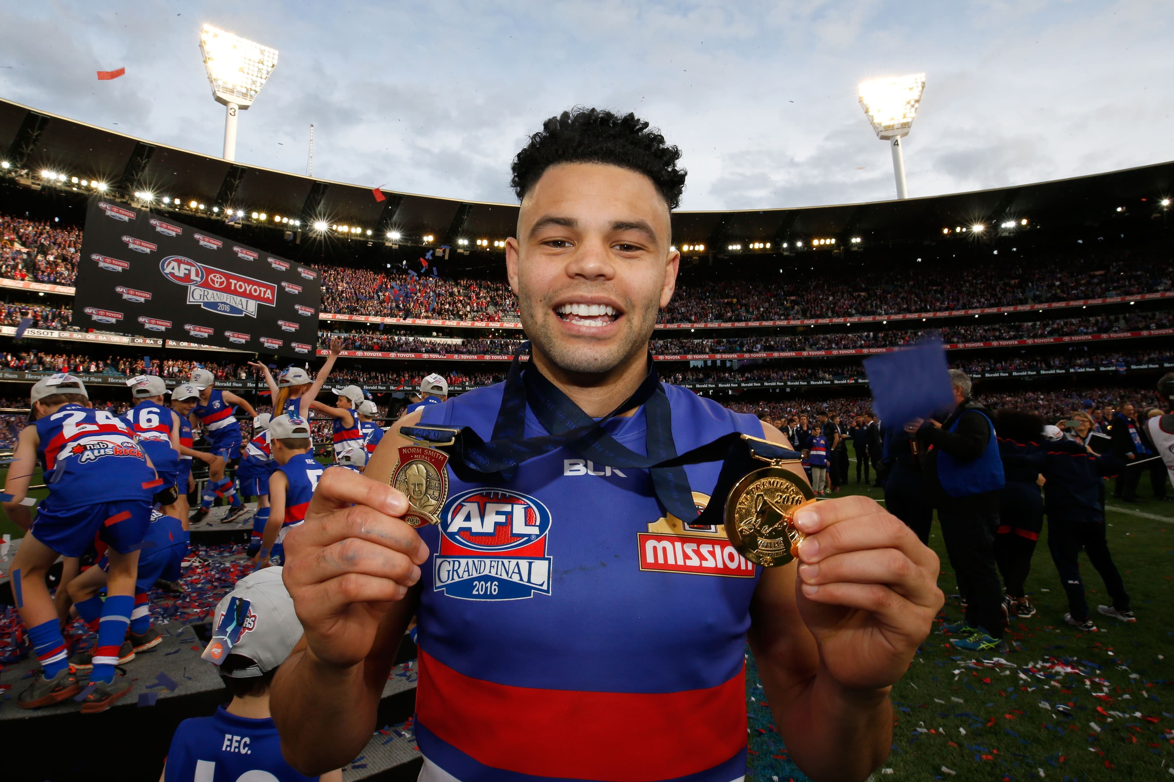 Norm Smith Bulldog delisted after 15 years